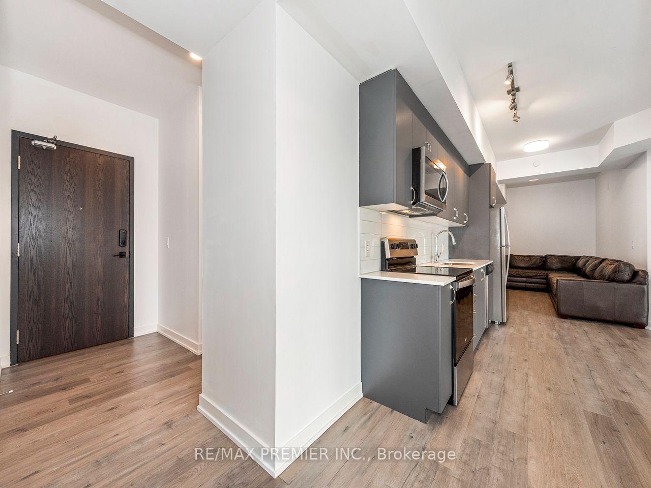 Photo 10 of Unit 408, 56 Lakeside Terrace, Barrie, Little Lake — HOMEH