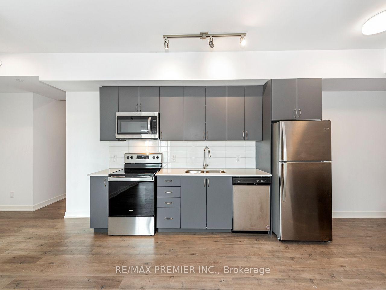 Photo 12 of Unit 408, 56 Lakeside Terrace, Barrie, Little Lake — HOMEH