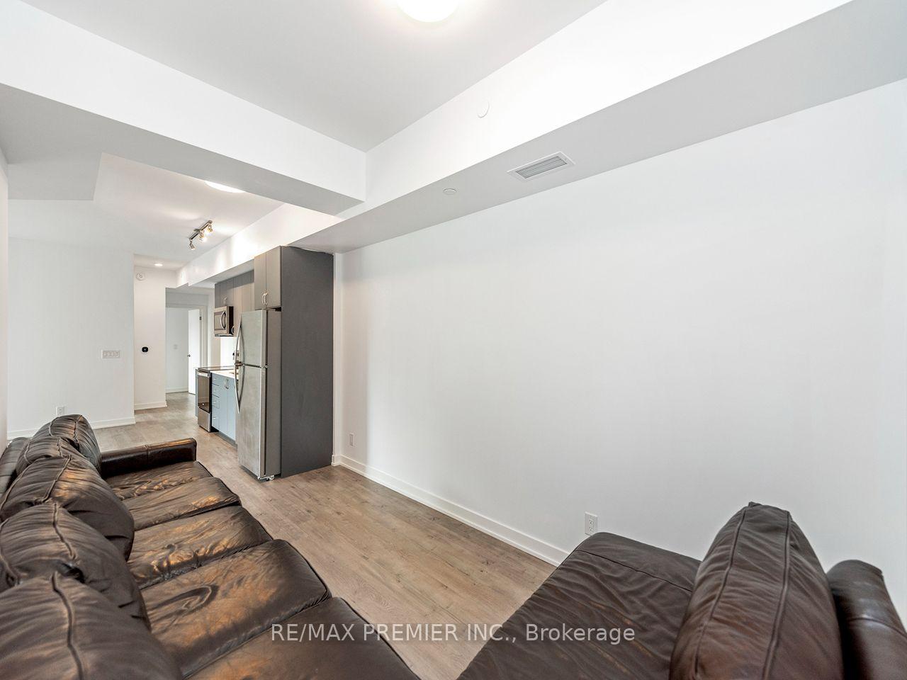 Photo 17 of Unit 408, 56 Lakeside Terrace, Barrie, Little Lake — HOMEH