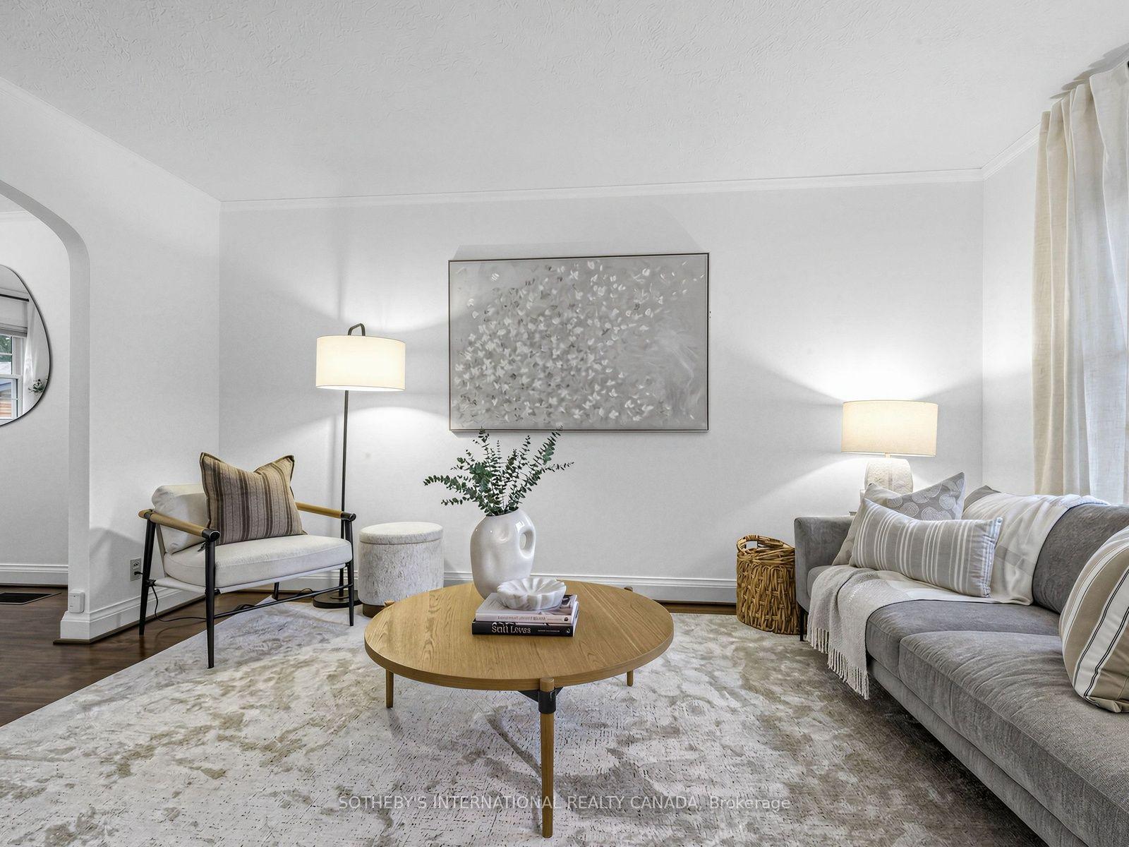 Photo 5 of 22 Thursfield Crescent, Toronto, Leaside — HOMEH