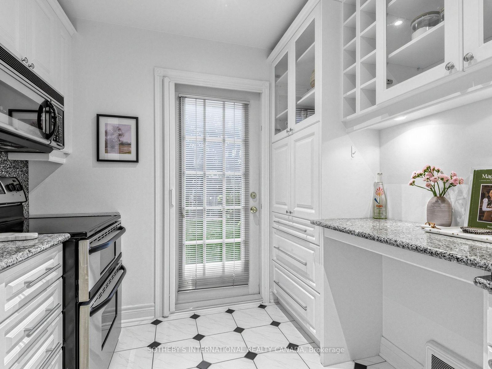 Photo 13 of 22 Thursfield Crescent, Toronto, Leaside — HOMEH
