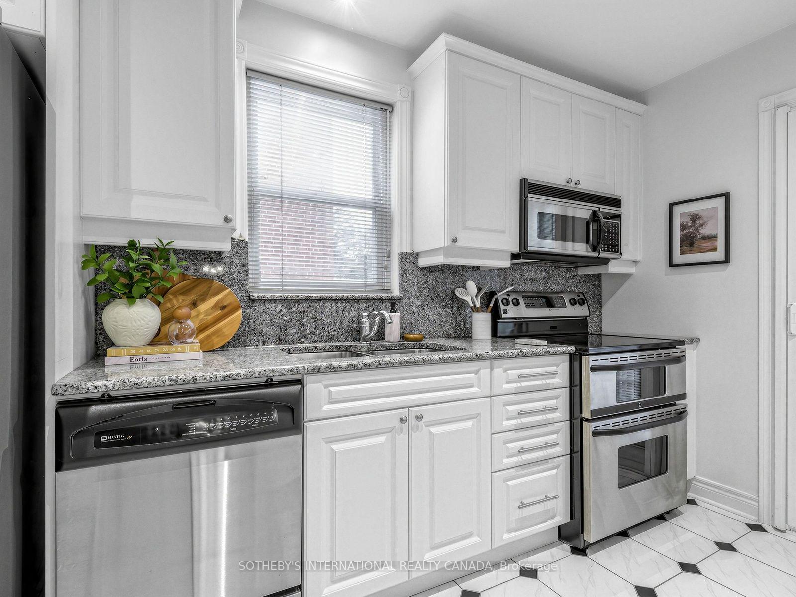 Photo 15 of 22 Thursfield Crescent, Toronto, Leaside — HOMEH