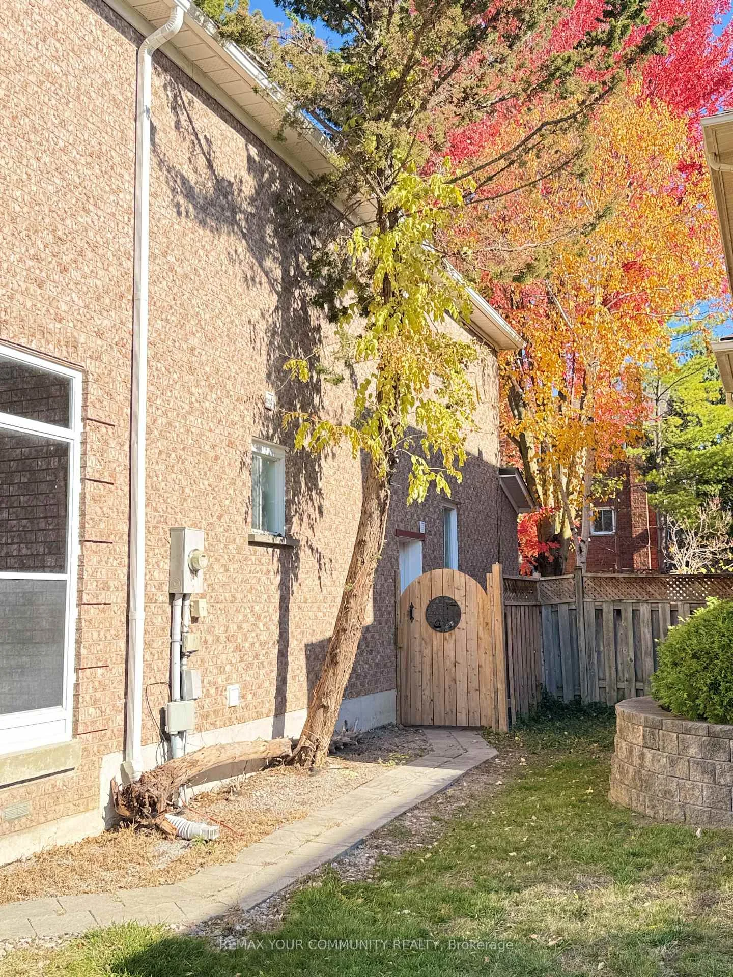 Photo of Unit Bsmnt, 517 Blackstock Road