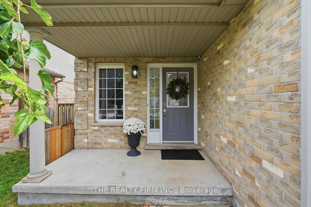 Photo 3 of 755 Marigold Street, London, North C — HOMEH