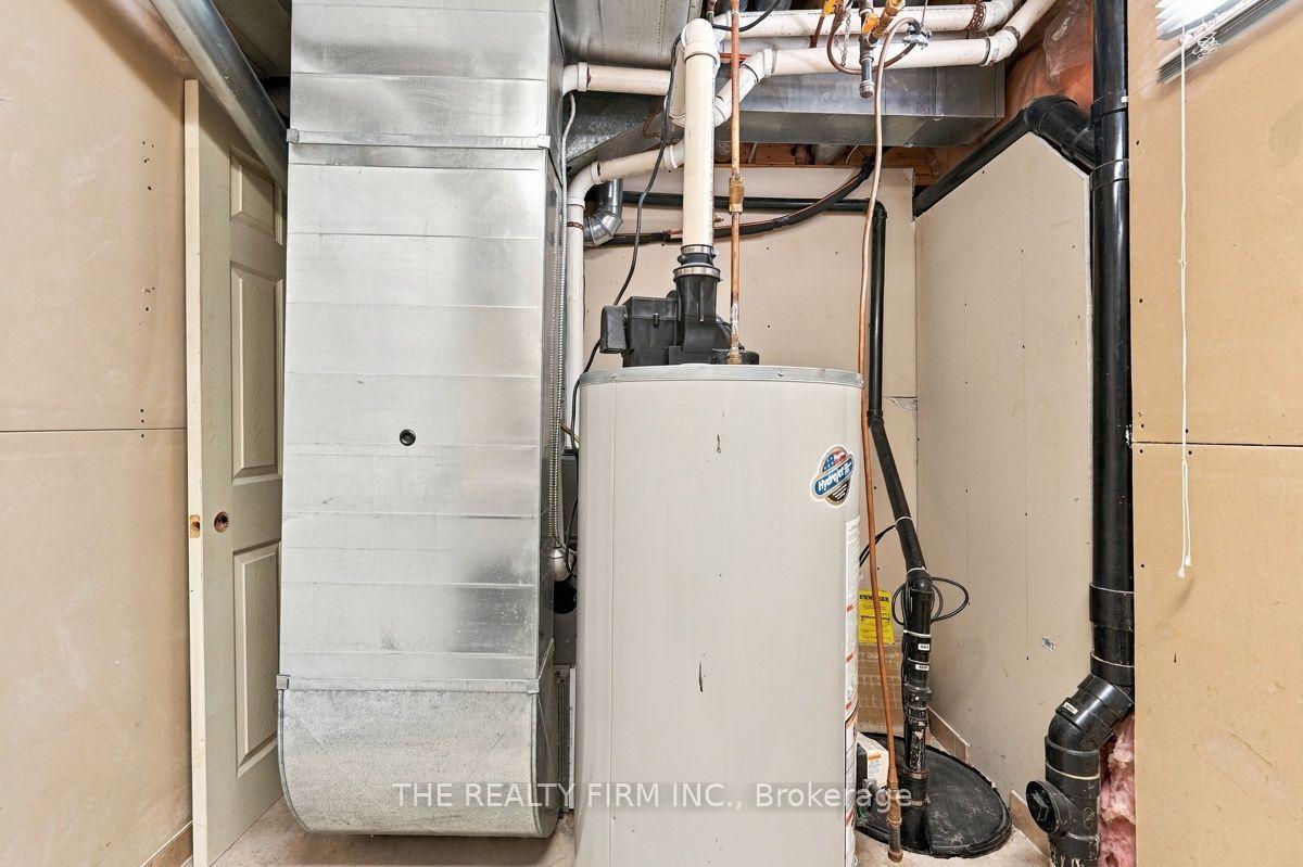Photo 33 of 755 Marigold Street, London, North C — HOMEH