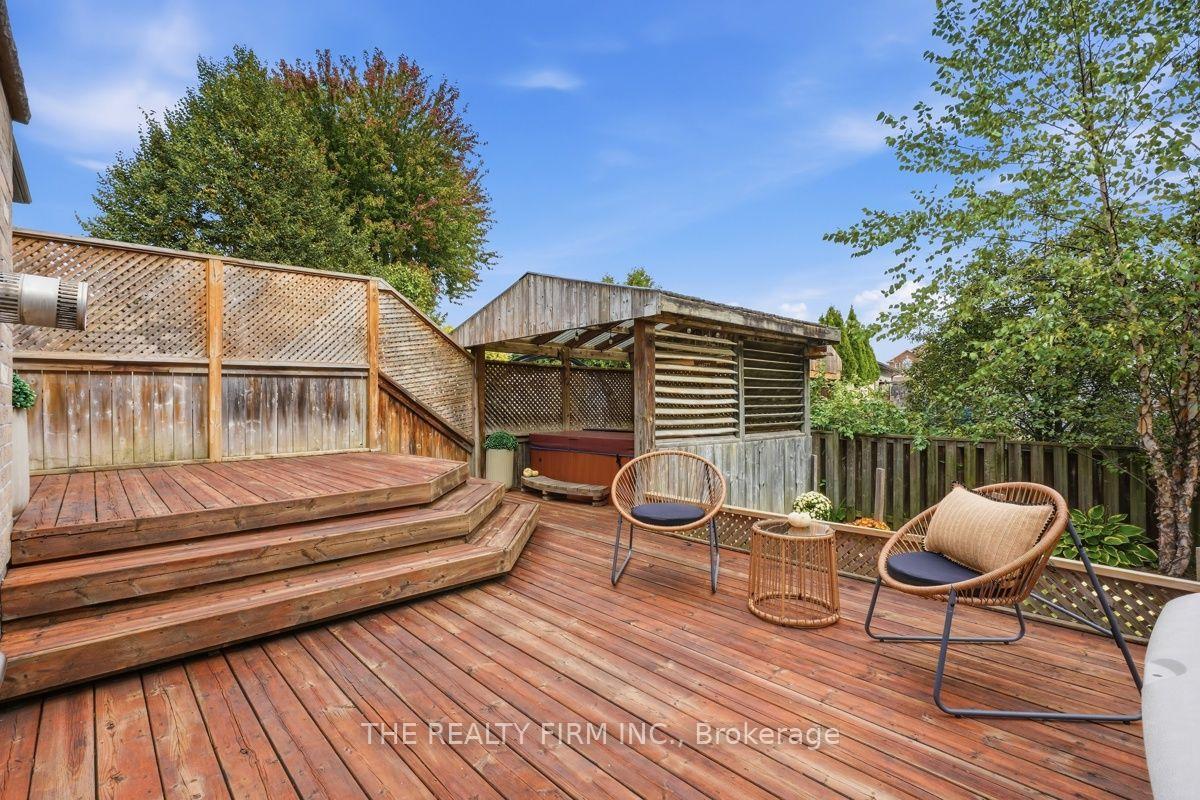 Photo 35 of 755 Marigold Street, London, North C — HOMEH