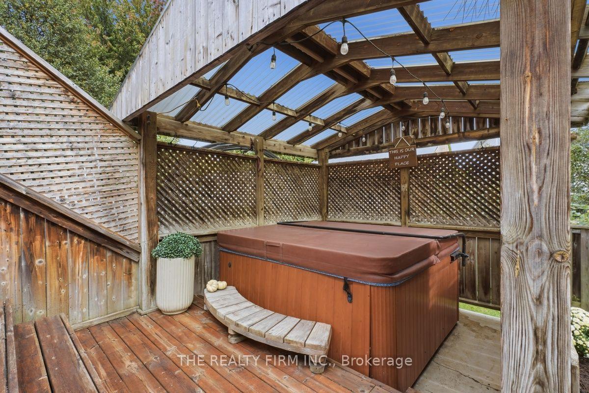 Photo 37 of 755 Marigold Street, London, North C — HOMEH
