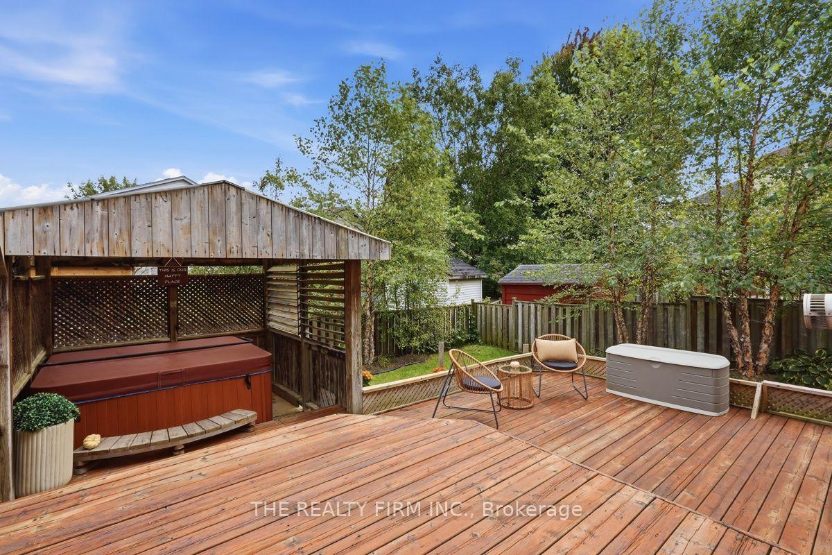 Photo 38 of 755 Marigold Street, London, North C — HOMEH