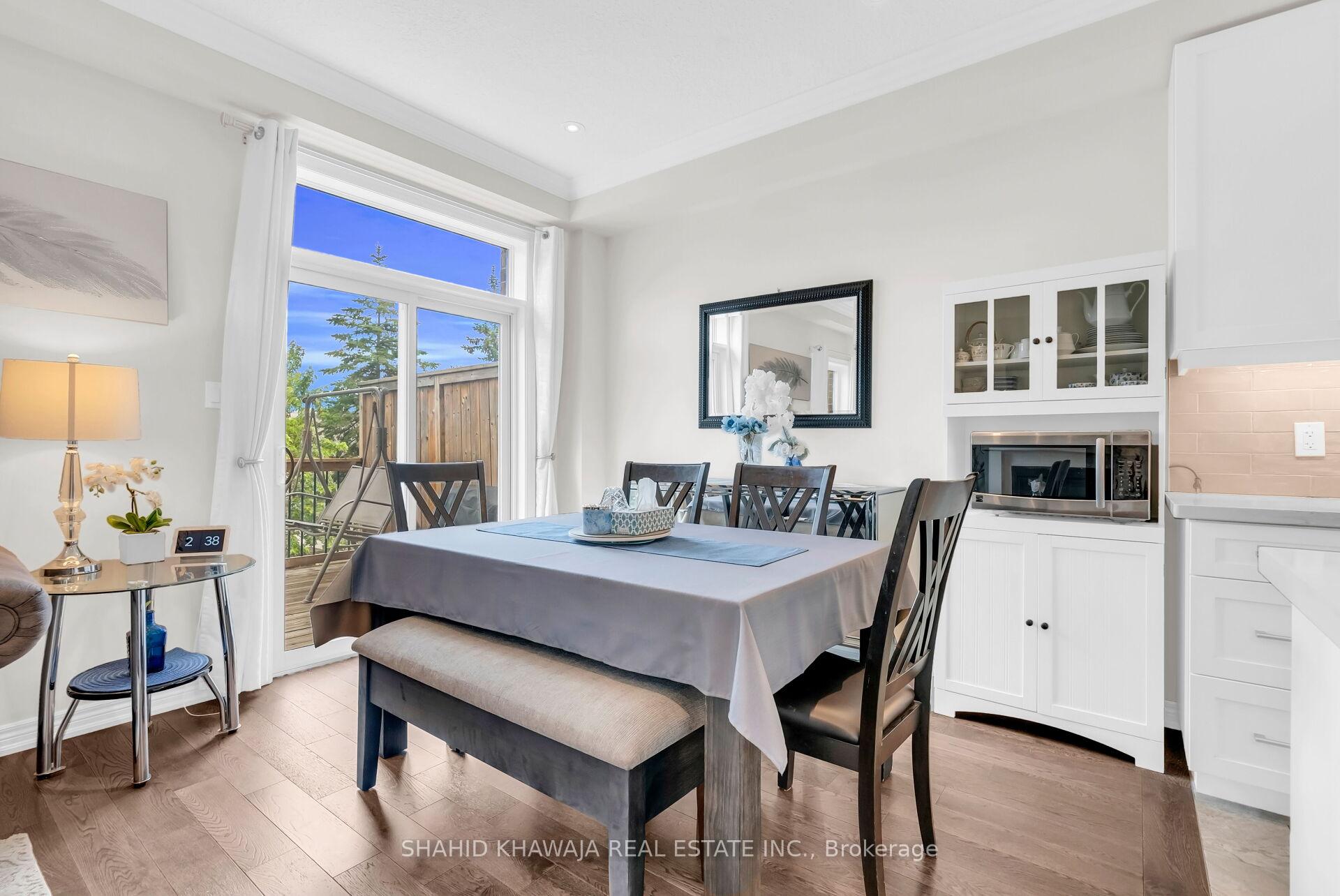 Photo 10 of 49 Candlewood Court, Hamilton, Stoney Creek Mountain — HOMEH