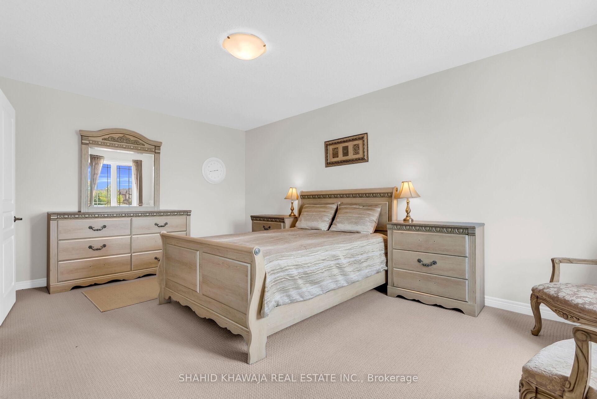 Photo 24 of 49 Candlewood Court, Hamilton, Stoney Creek Mountain — HOMEH