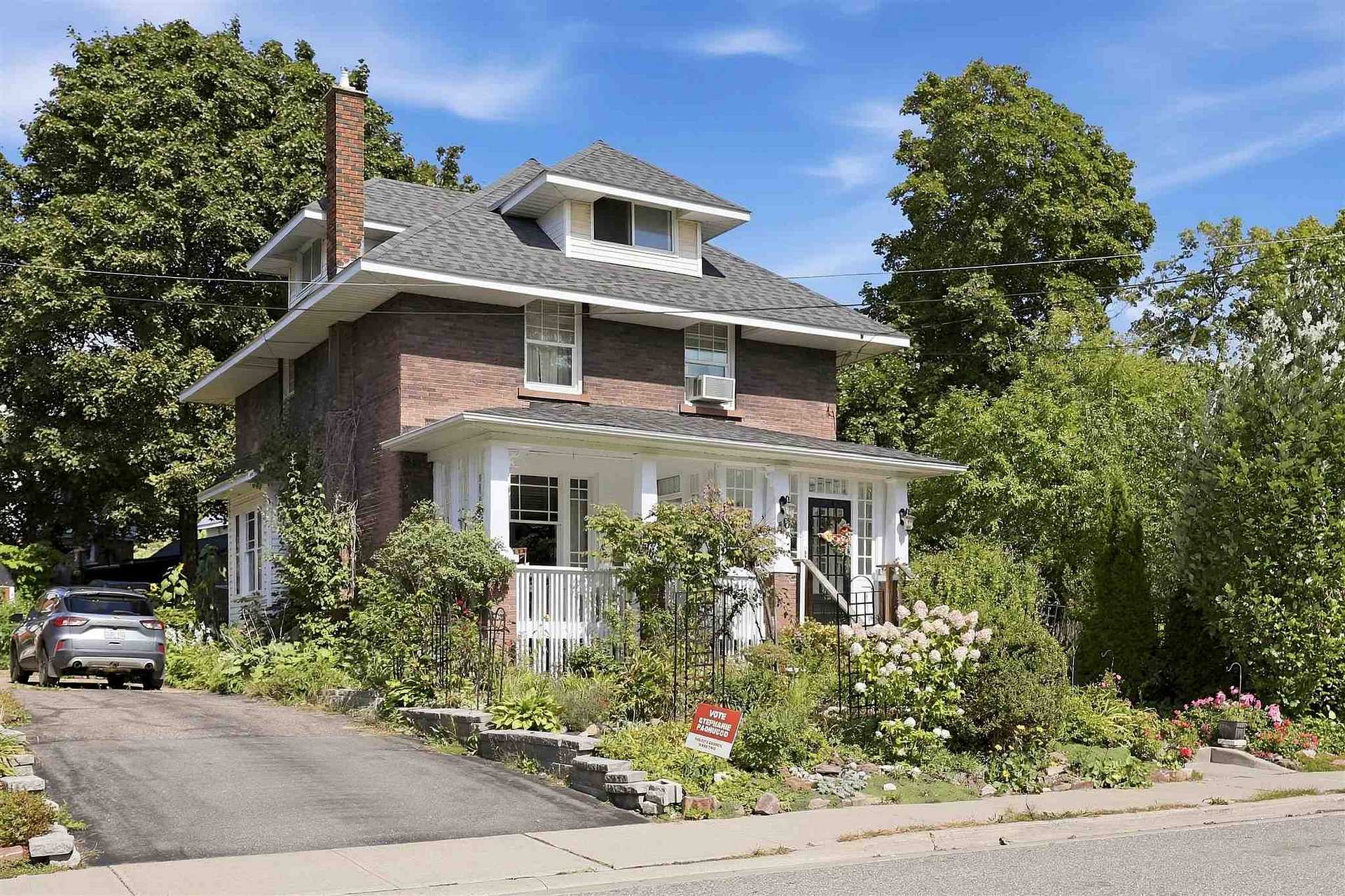 Photo 2 of 40 Euclid Road, Sault Ste Marie, Ward 2 — HOMEH