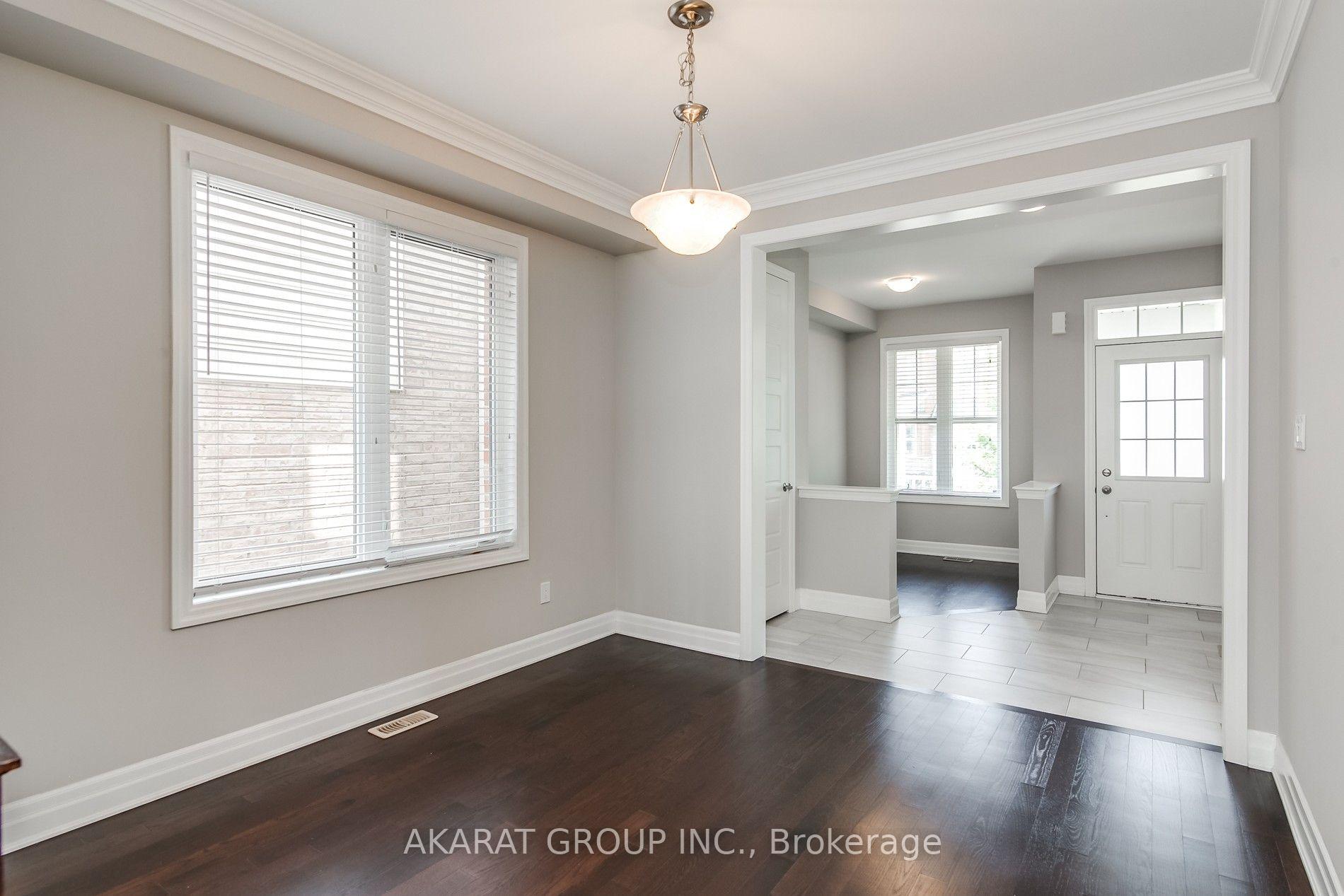 Photo 7 of 31 Pickett Place, Cambridge, Silver Heights — HOMEH