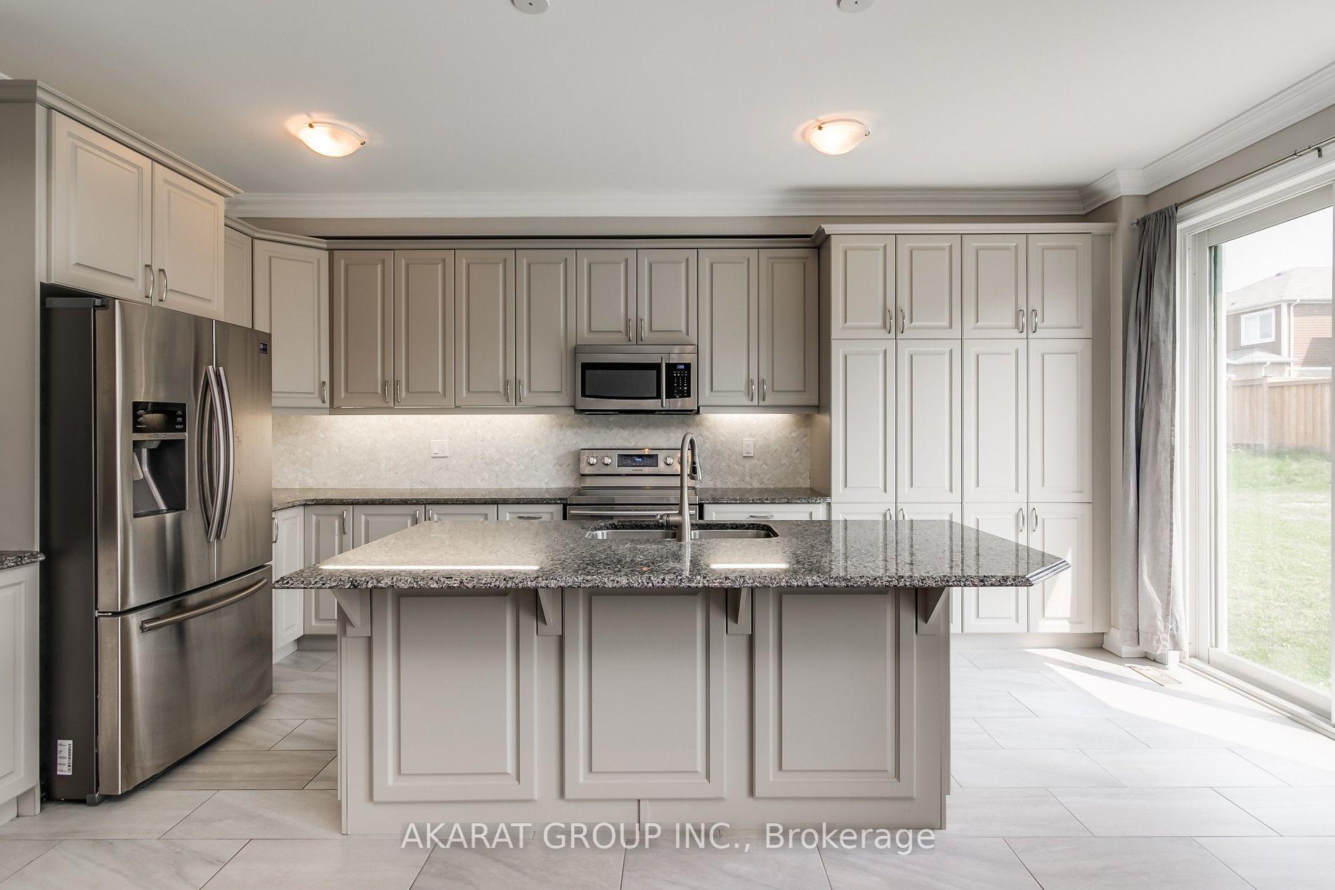 Photo 14 of 31 Pickett Place, Cambridge, Silver Heights — HOMEH