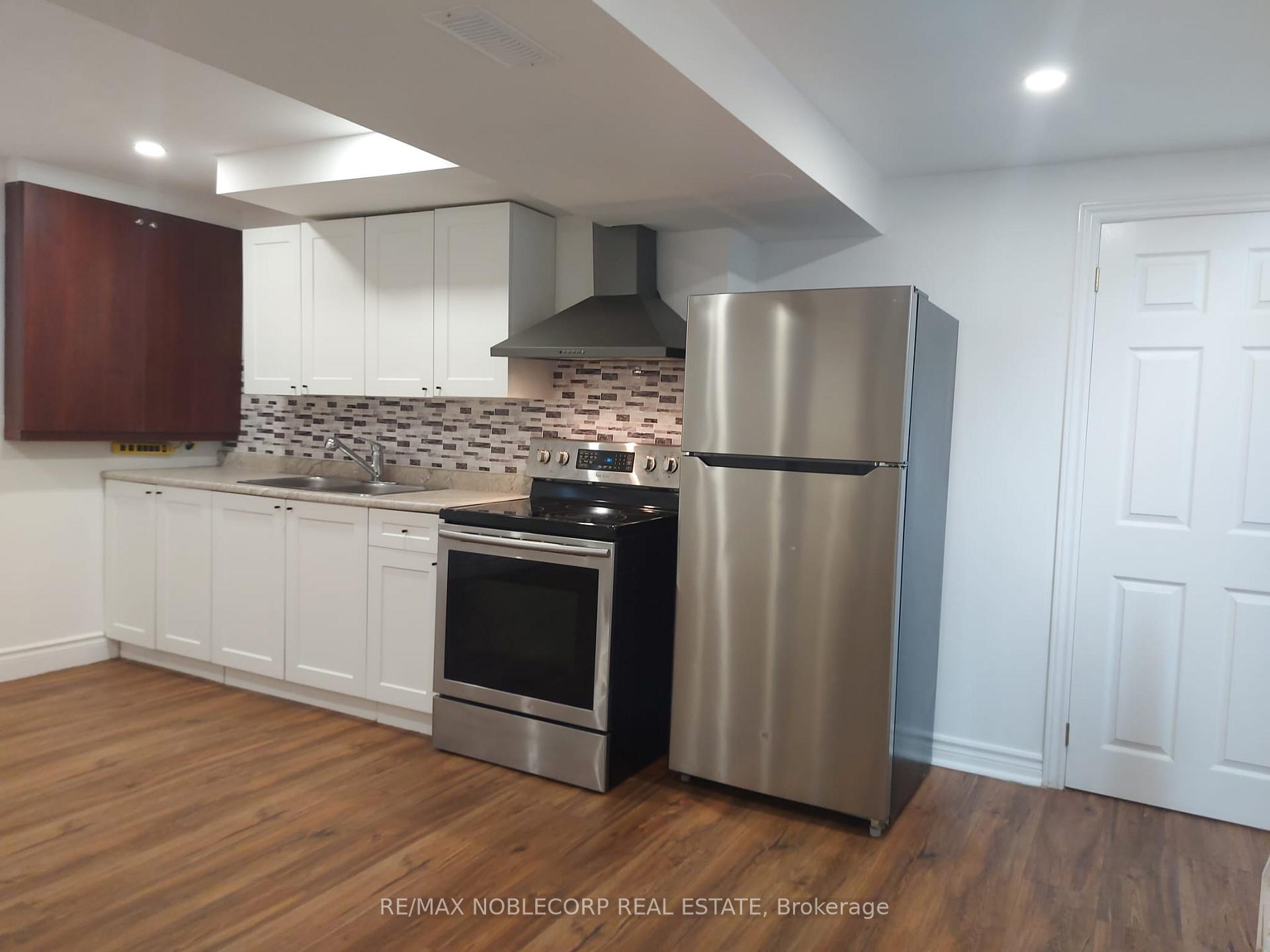 Photo 4 of Unit BSMT, 40 Gray Crescent, Richmond Hill, North Richvale — HOMEH