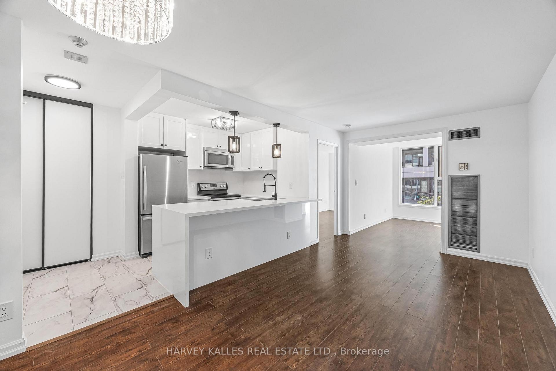 Photo 4 of Unit 214, 222 The Esplanade, Toronto, Waterfront Communities — HOMEH