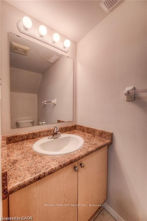 Photo 4 of Unit A7, 12 Holborn Drive, Kitchener, Stanley Park — HOMEH