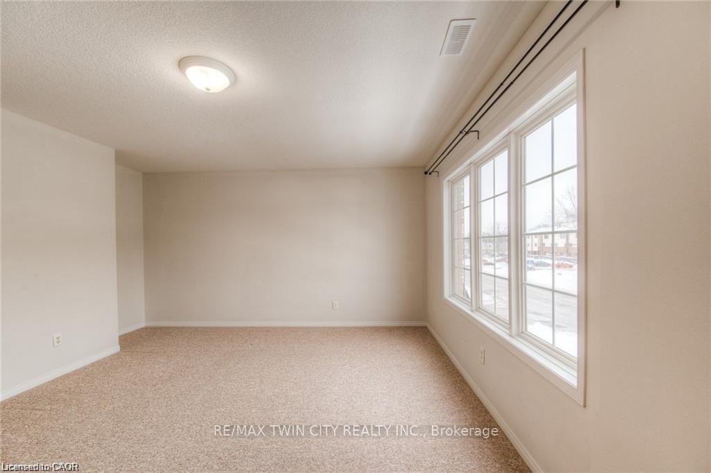 Photo 6 of Unit A7, 12 Holborn Drive, Kitchener, Stanley Park — HOMEH