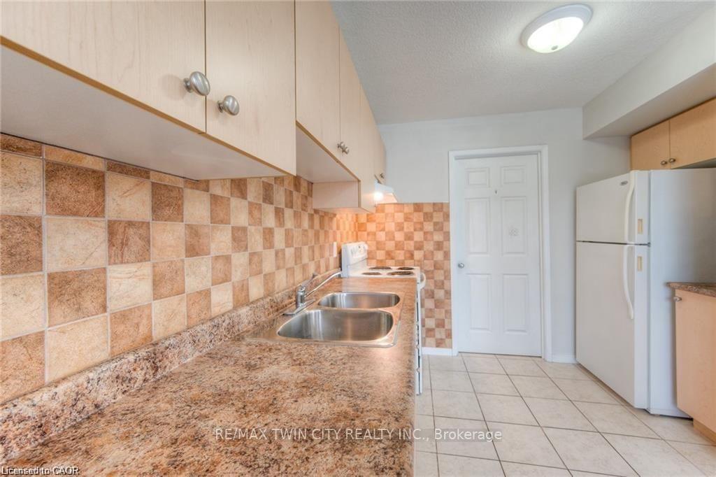 Photo 11 of Unit A7, 12 Holborn Drive, Kitchener, Stanley Park — HOMEH