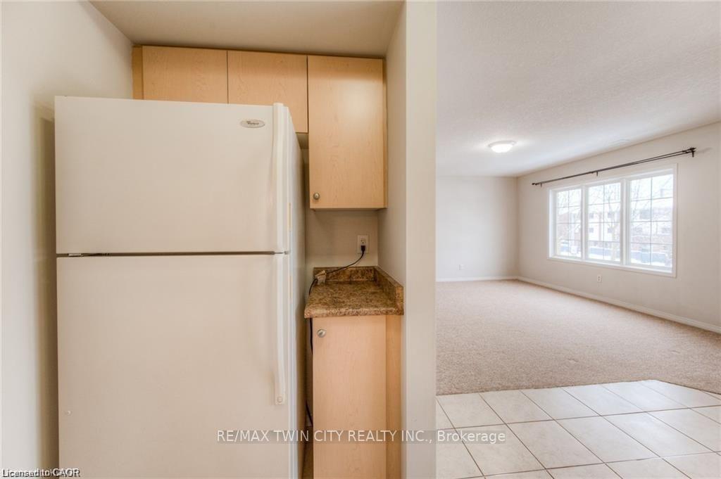Photo 14 of Unit A7, 12 Holborn Drive, Kitchener, Stanley Park — HOMEH