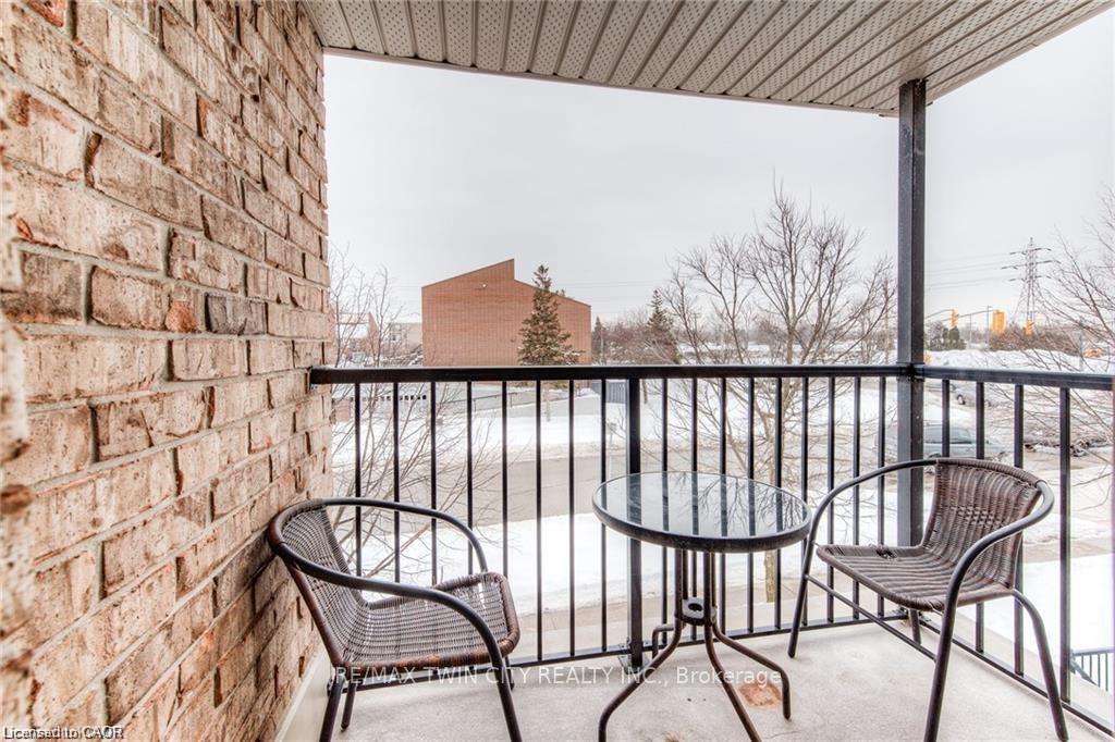 Photo 15 of Unit A7, 12 Holborn Drive, Kitchener, Stanley Park — HOMEH