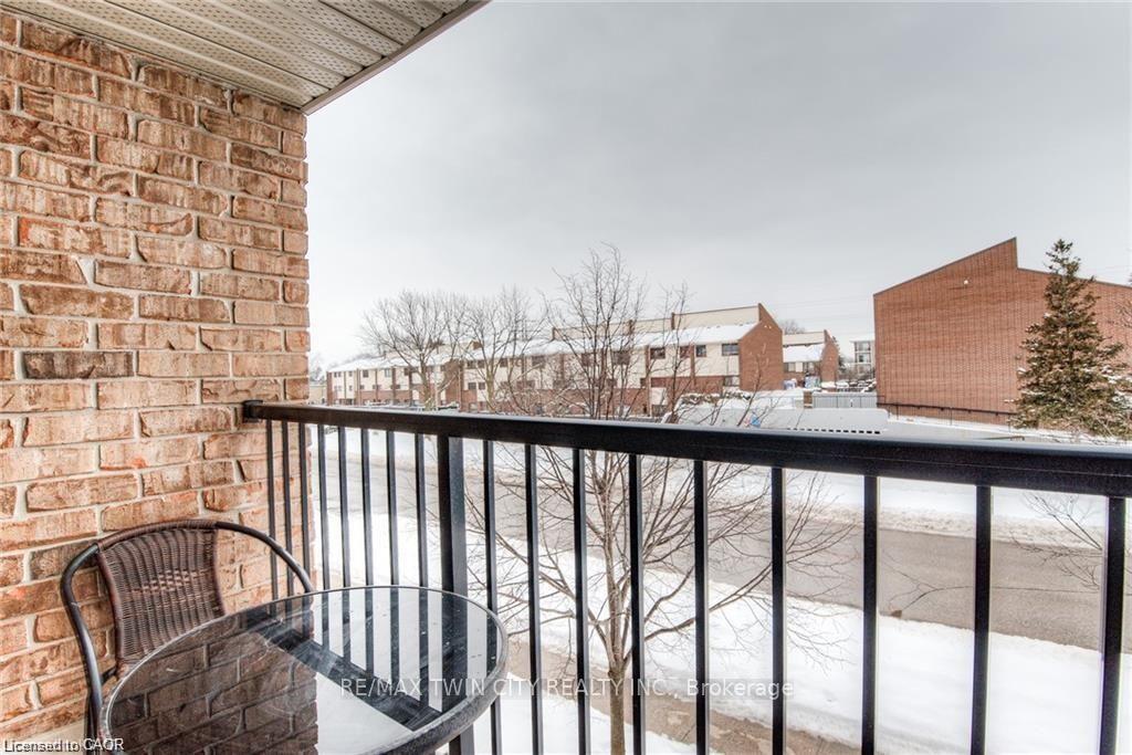 Photo 16 of Unit A7, 12 Holborn Drive, Kitchener, Stanley Park — HOMEH