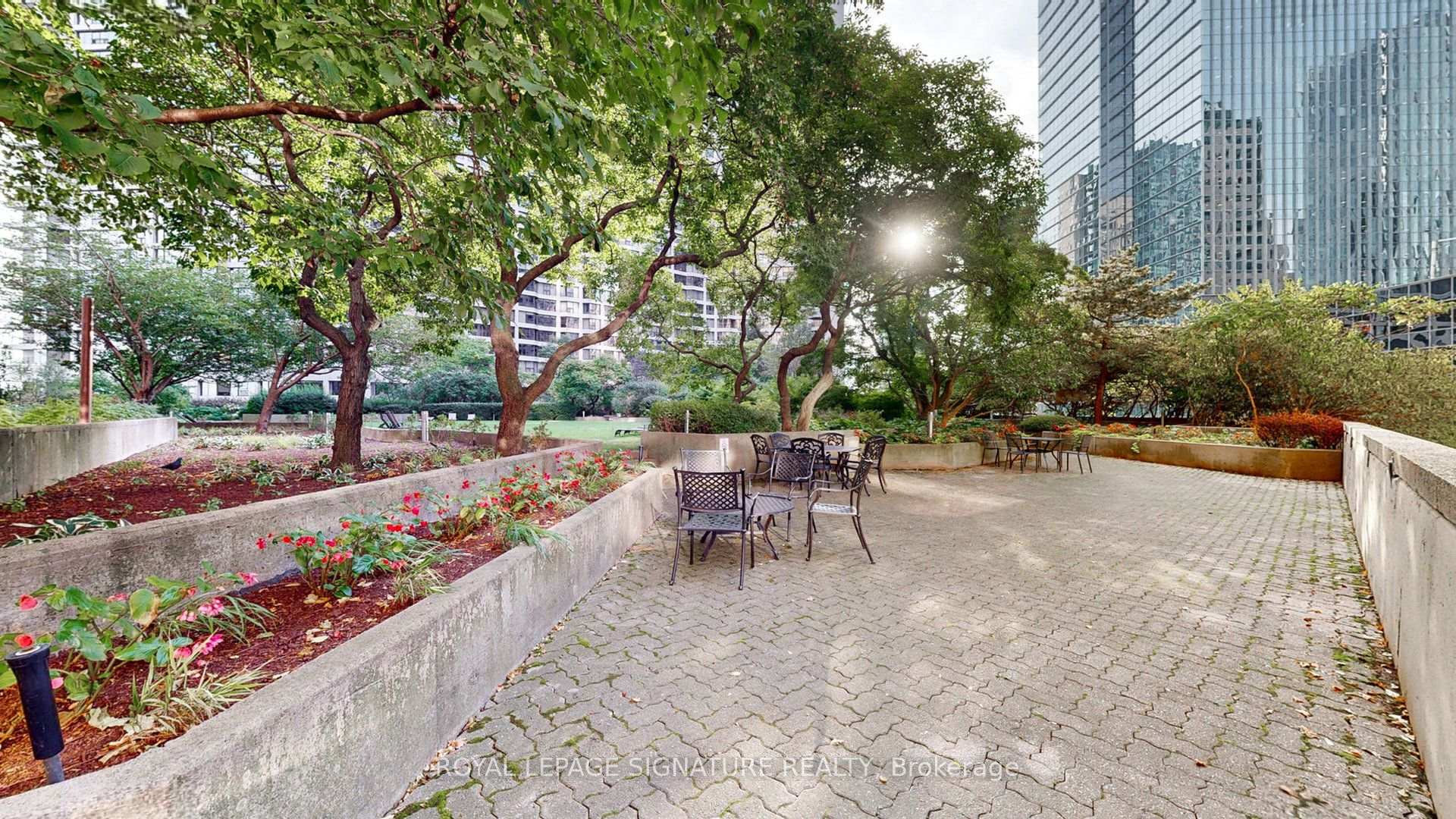 Photo 30 of Unit 1806, 33 Harbour Square, Toronto, Waterfront Communities — HOMEH