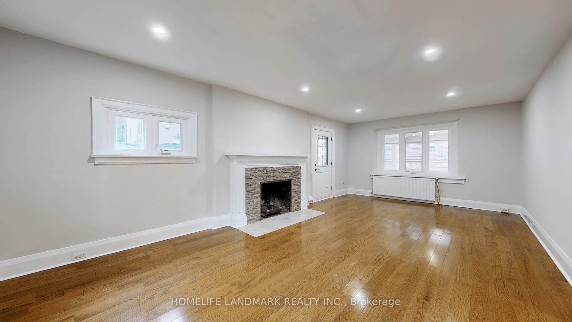 Photo 6 of 107 Lawrence Crescent, Toronto, Lawrence Park South — HOMEH