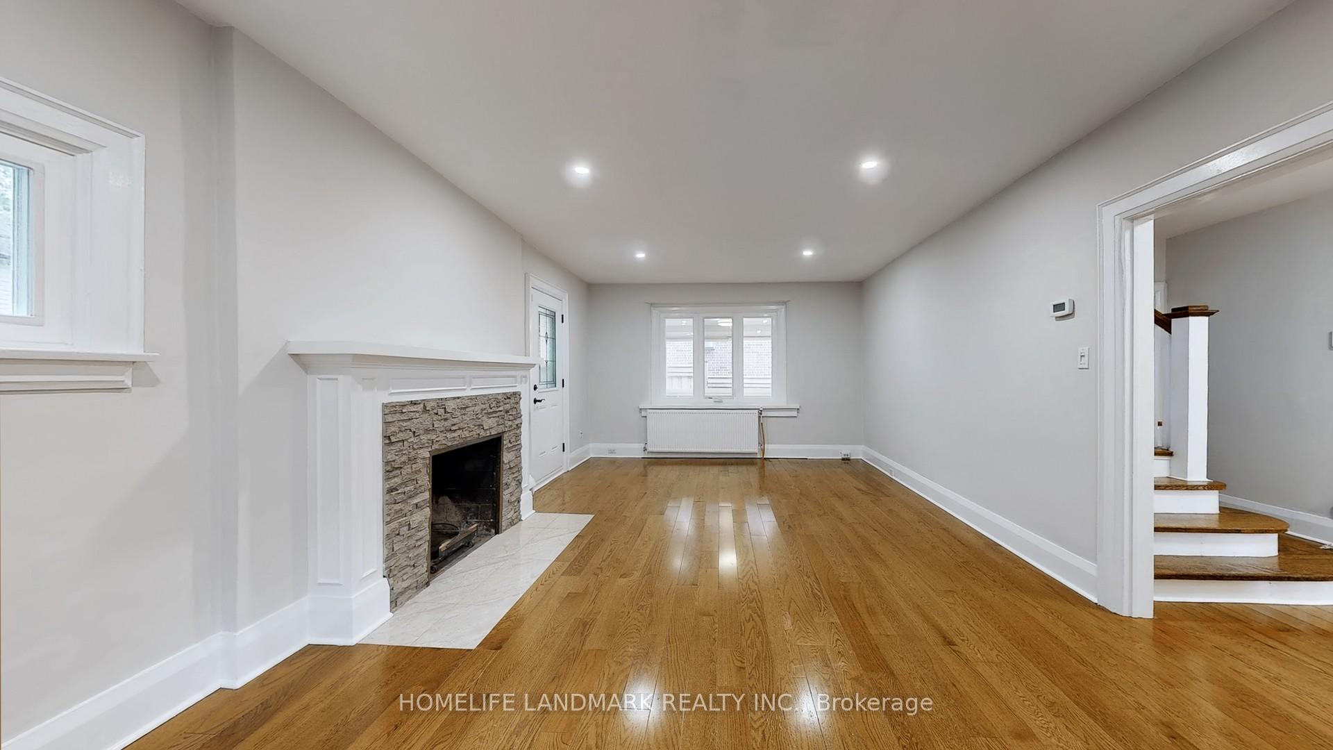 Photo 7 of 107 Lawrence Crescent, Toronto, Lawrence Park South — HOMEH