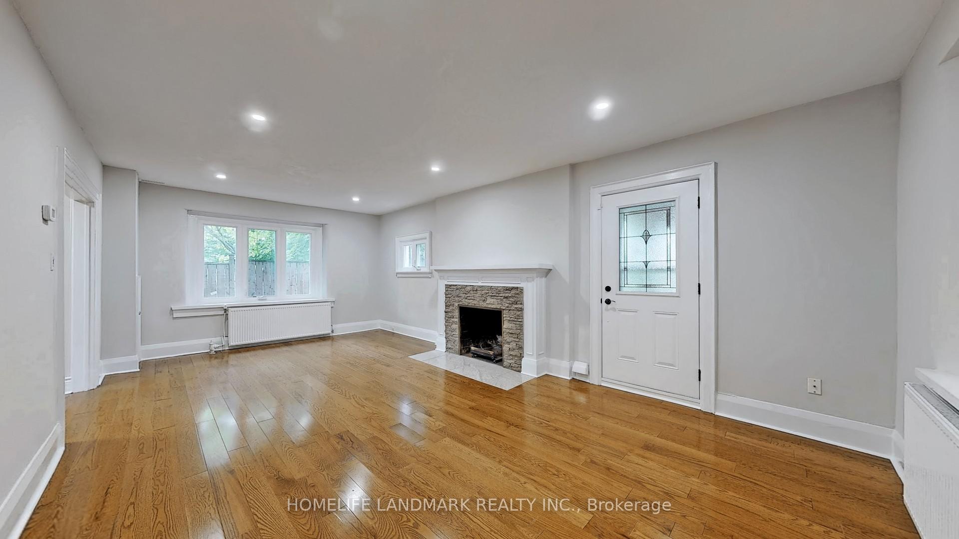 Photo 8 of 107 Lawrence Crescent, Toronto, Lawrence Park South — HOMEH
