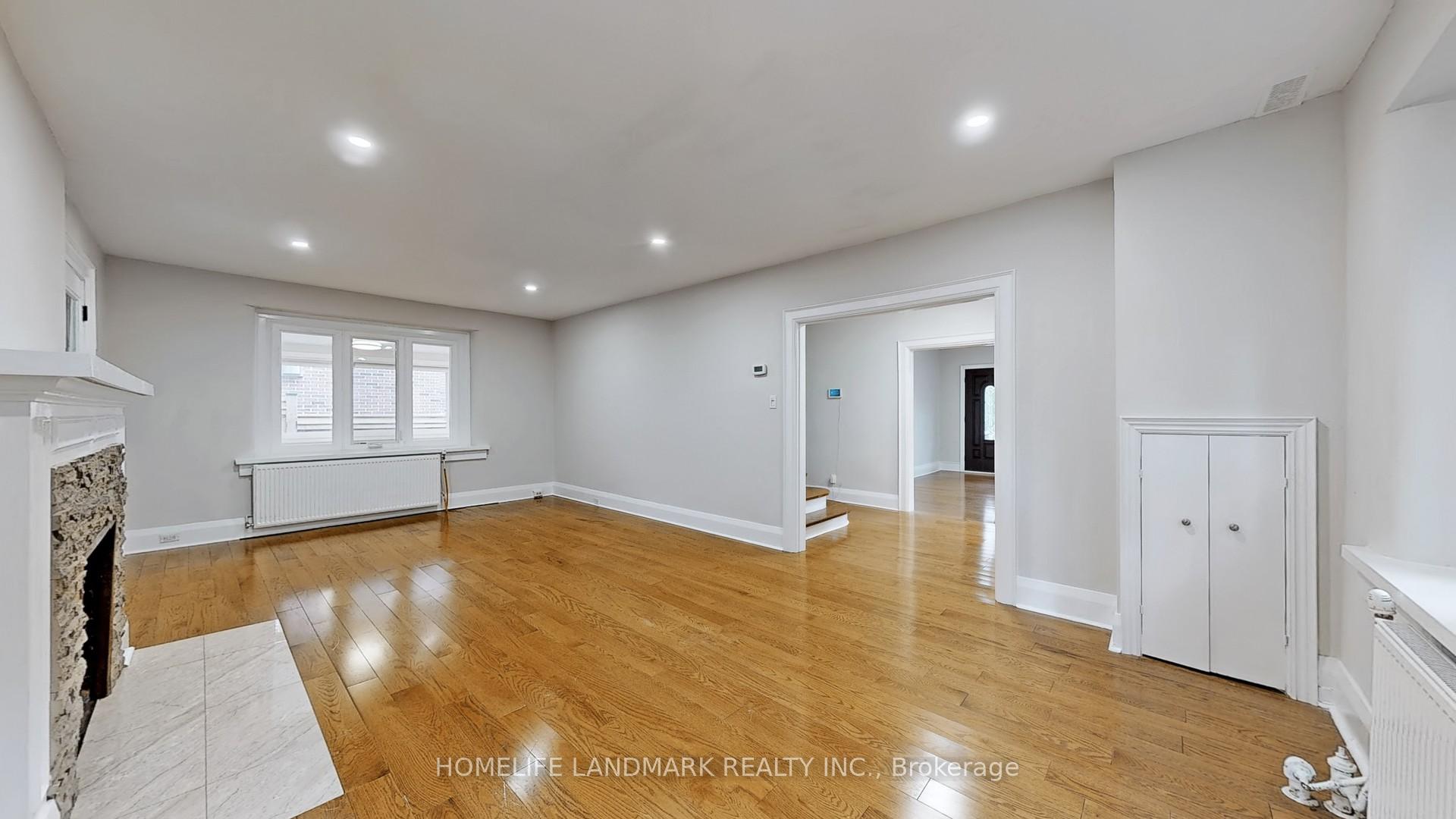 Photo 9 of 107 Lawrence Crescent, Toronto, Lawrence Park South — HOMEH