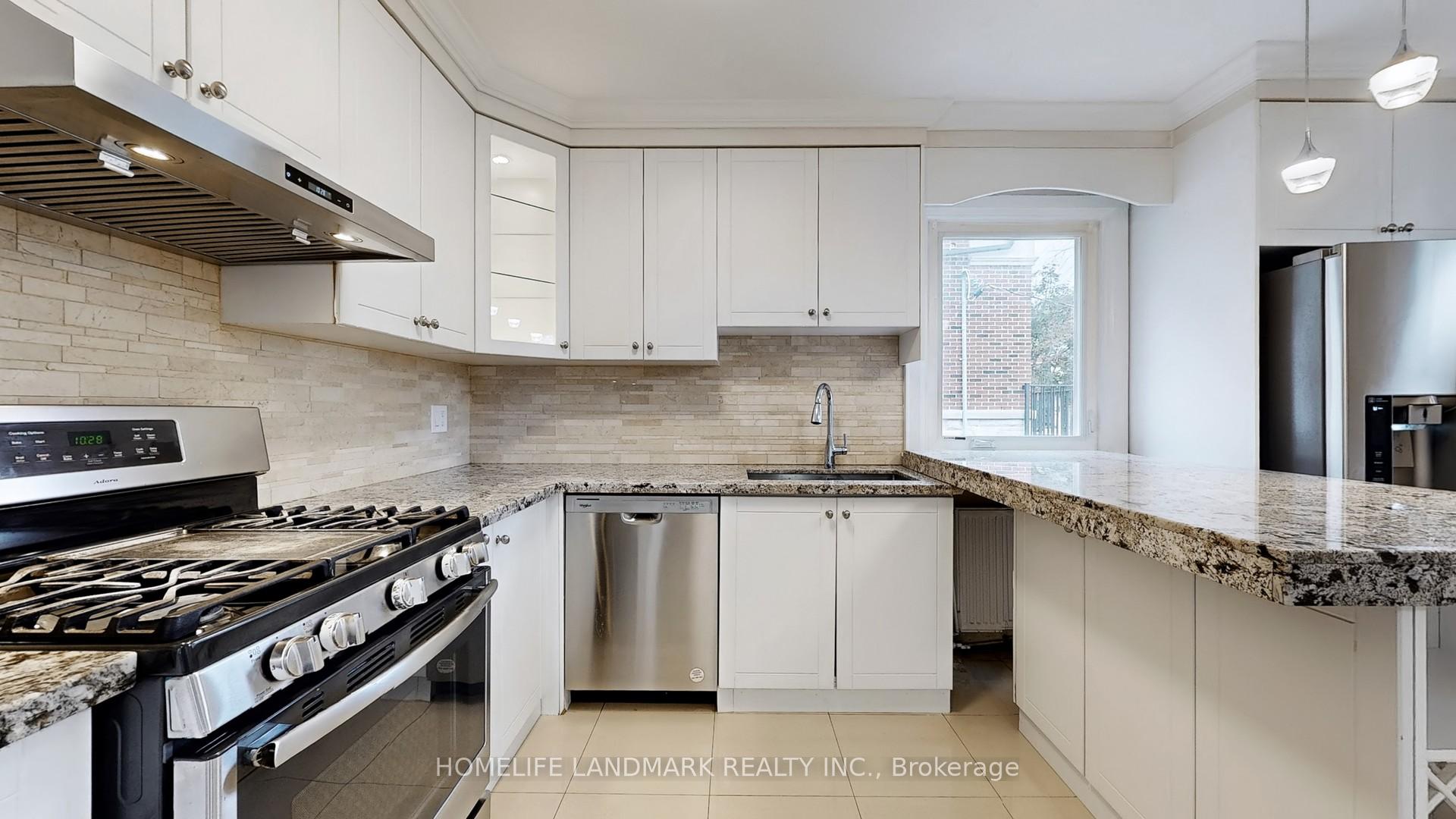 Photo 11 of 107 Lawrence Crescent, Toronto, Lawrence Park South — HOMEH