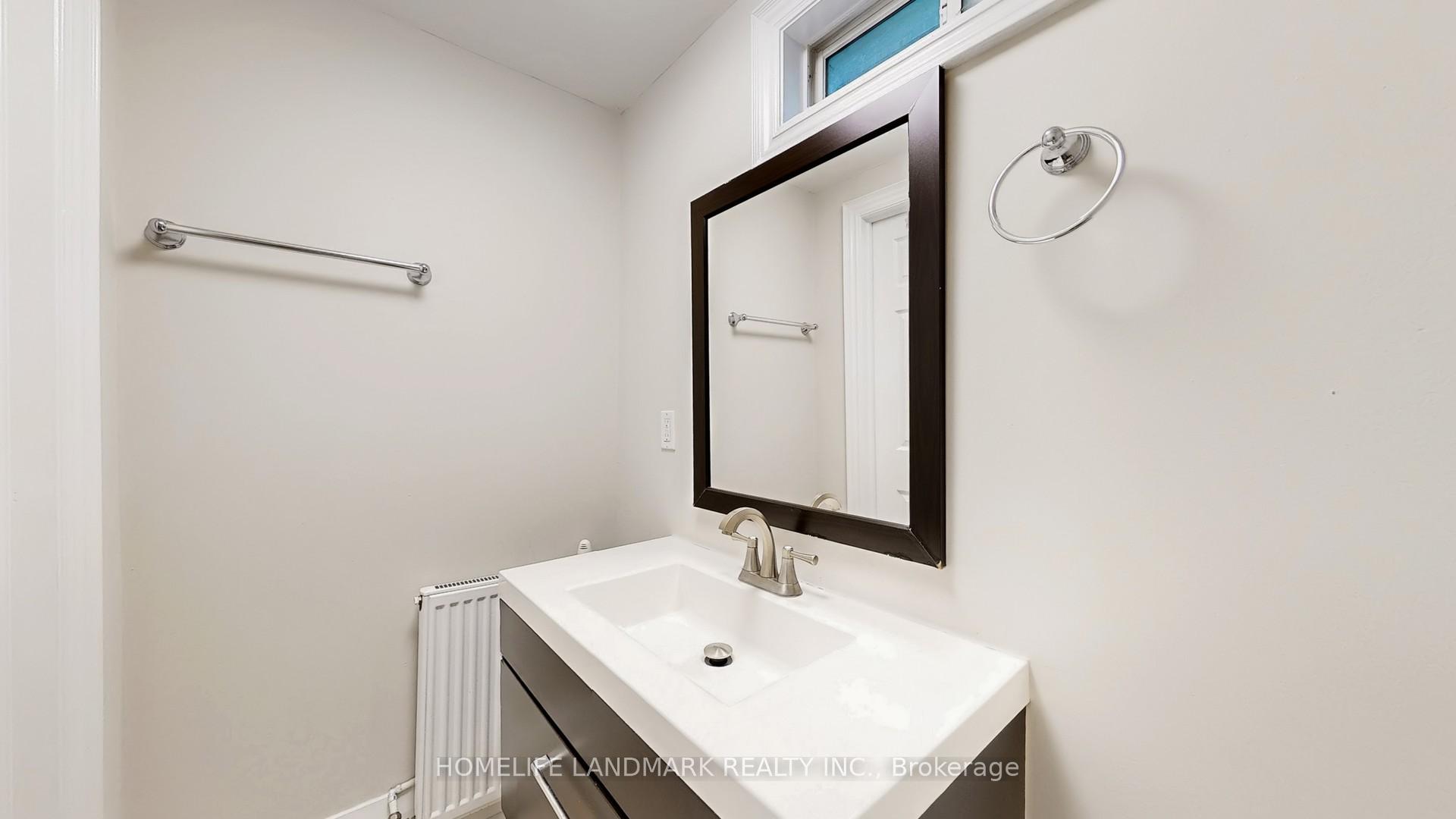 Photo 16 of 107 Lawrence Crescent, Toronto, Lawrence Park South — HOMEH