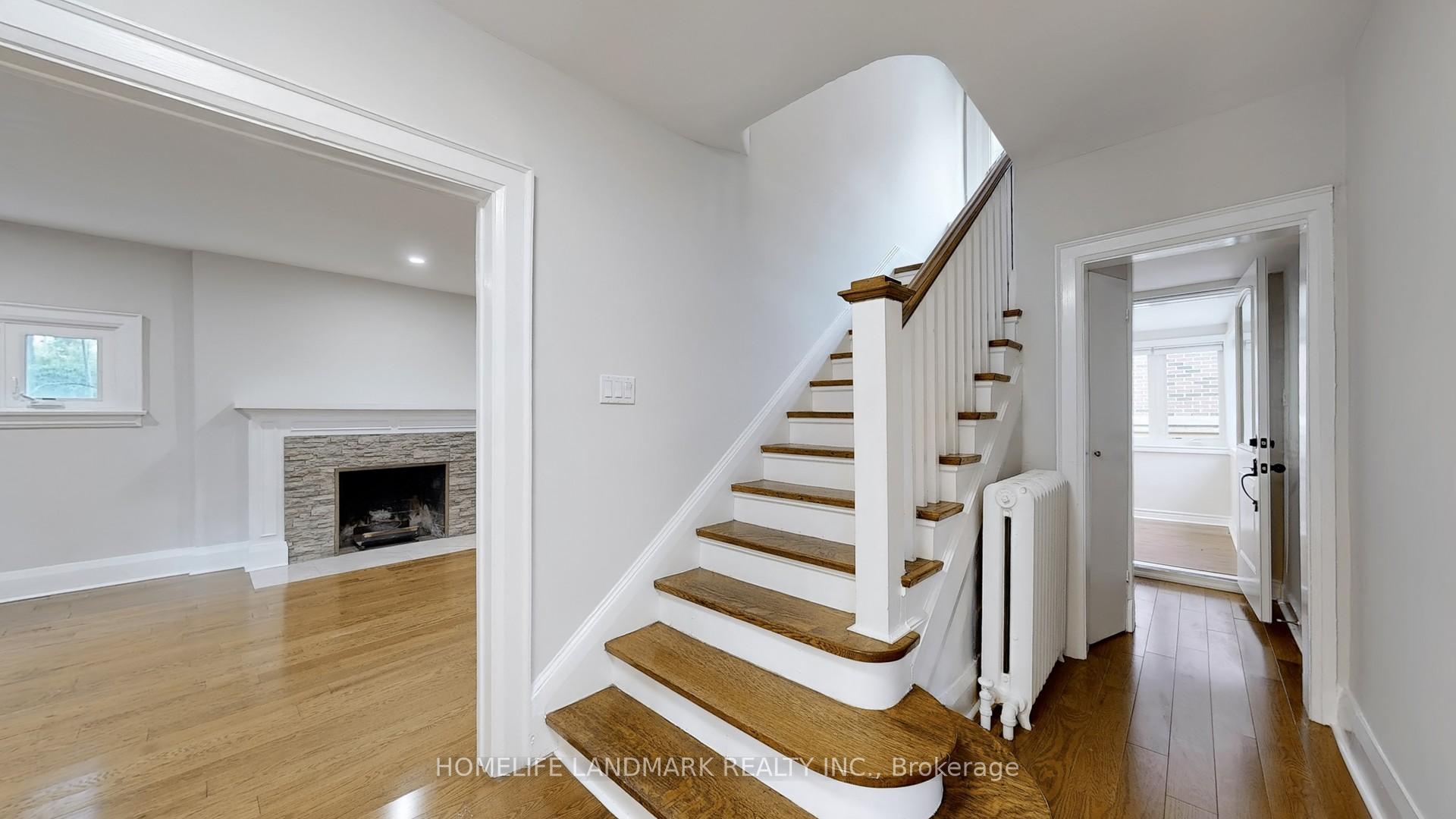 Photo 17 of 107 Lawrence Crescent, Toronto, Lawrence Park South — HOMEH