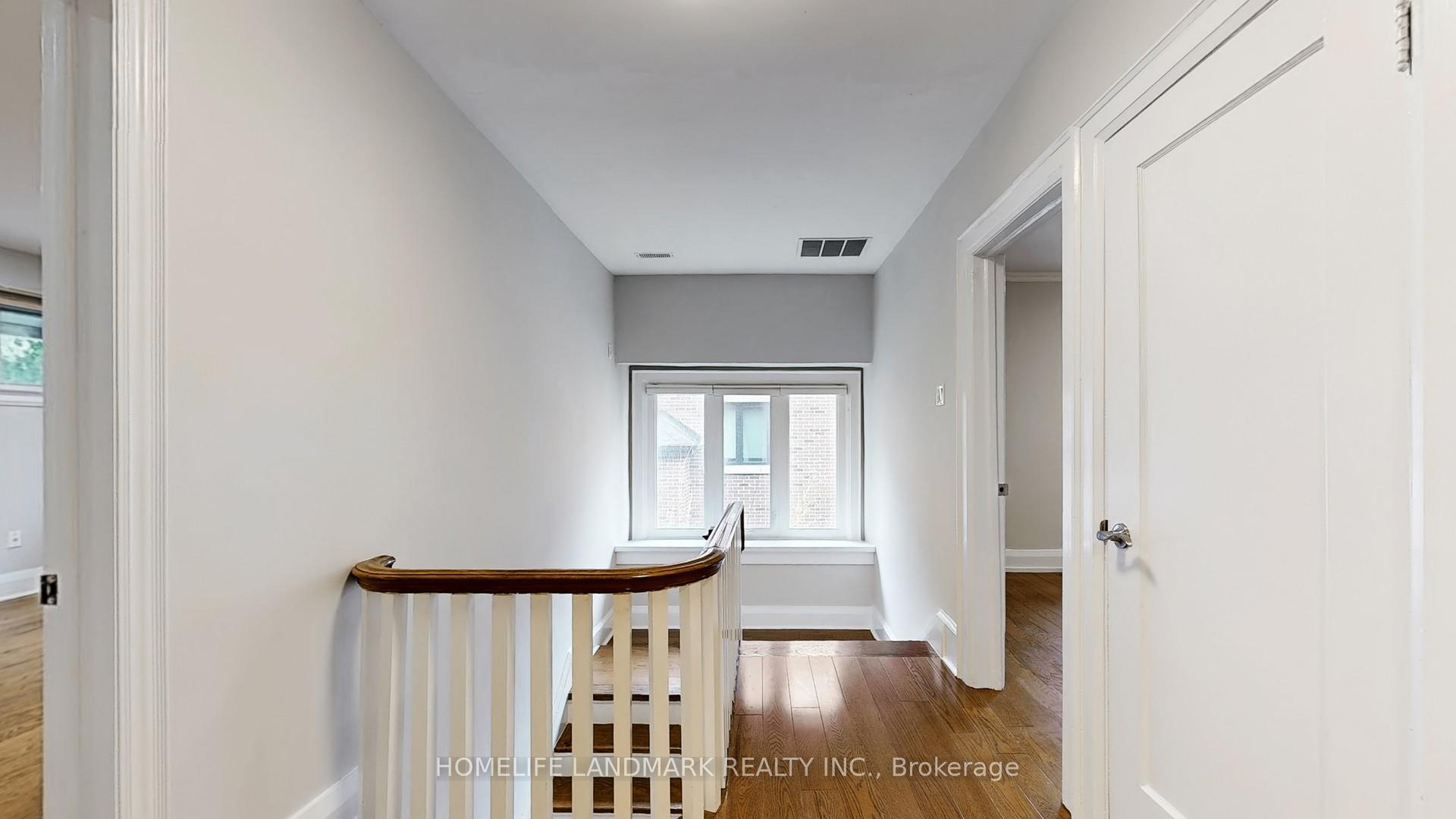 Photo 18 of 107 Lawrence Crescent, Toronto, Lawrence Park South — HOMEH