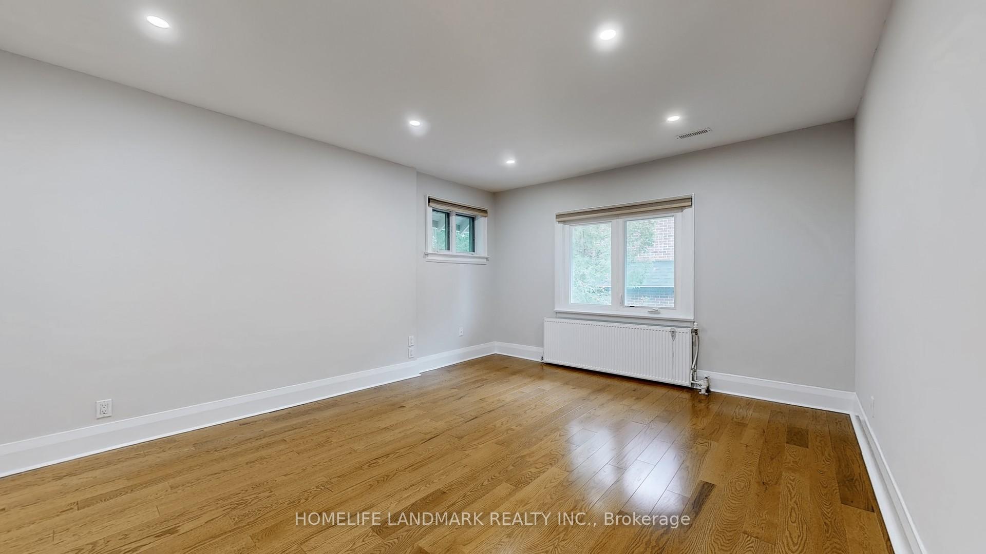 Photo 19 of 107 Lawrence Crescent, Toronto, Lawrence Park South — HOMEH