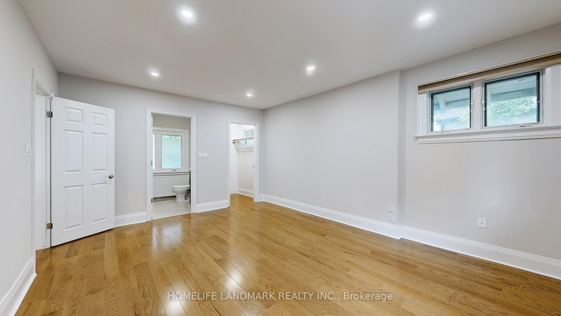 Photo 22 of 107 Lawrence Crescent, Toronto, Lawrence Park South — HOMEH