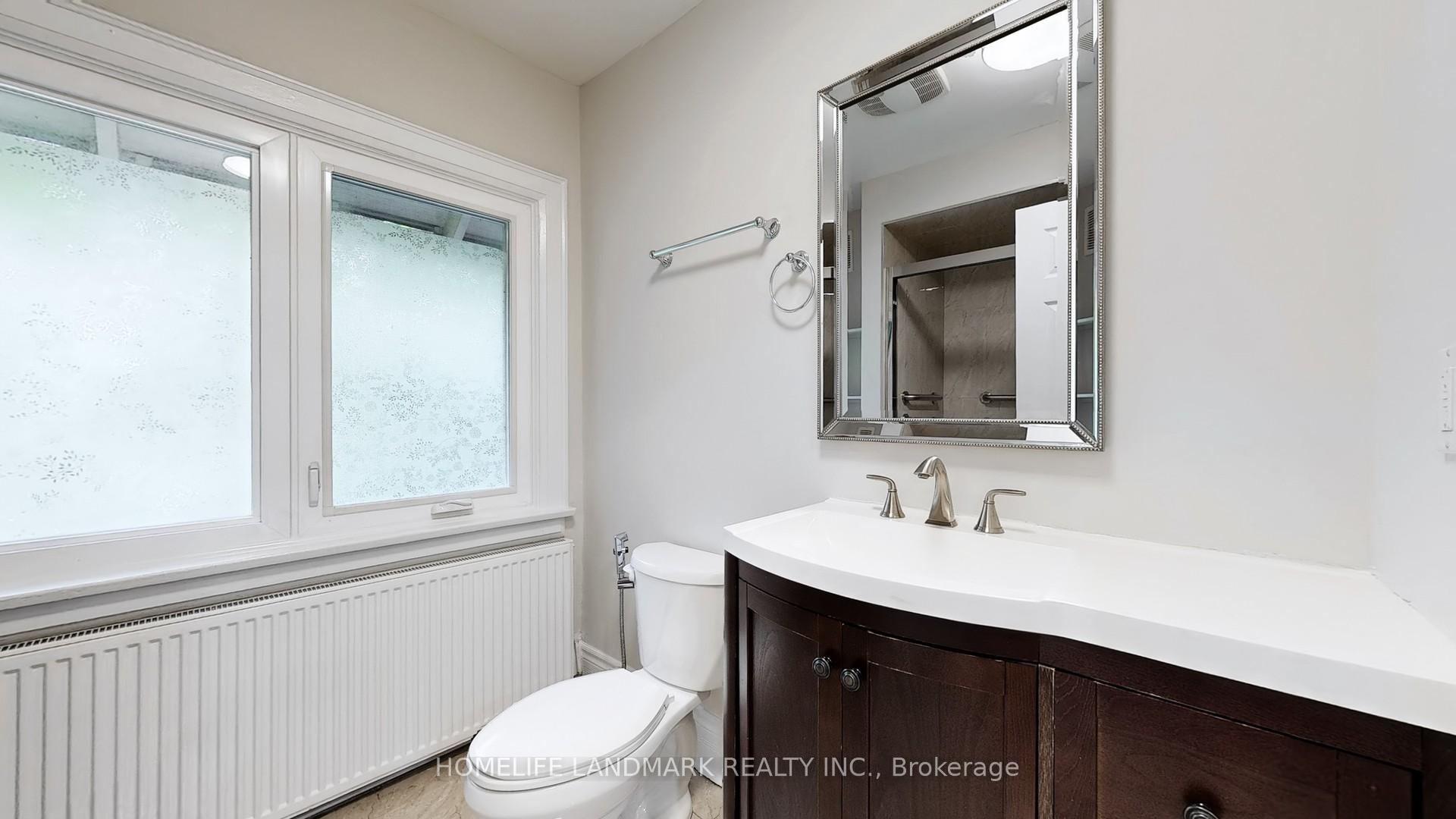 Photo 23 of 107 Lawrence Crescent, Toronto, Lawrence Park South — HOMEH
