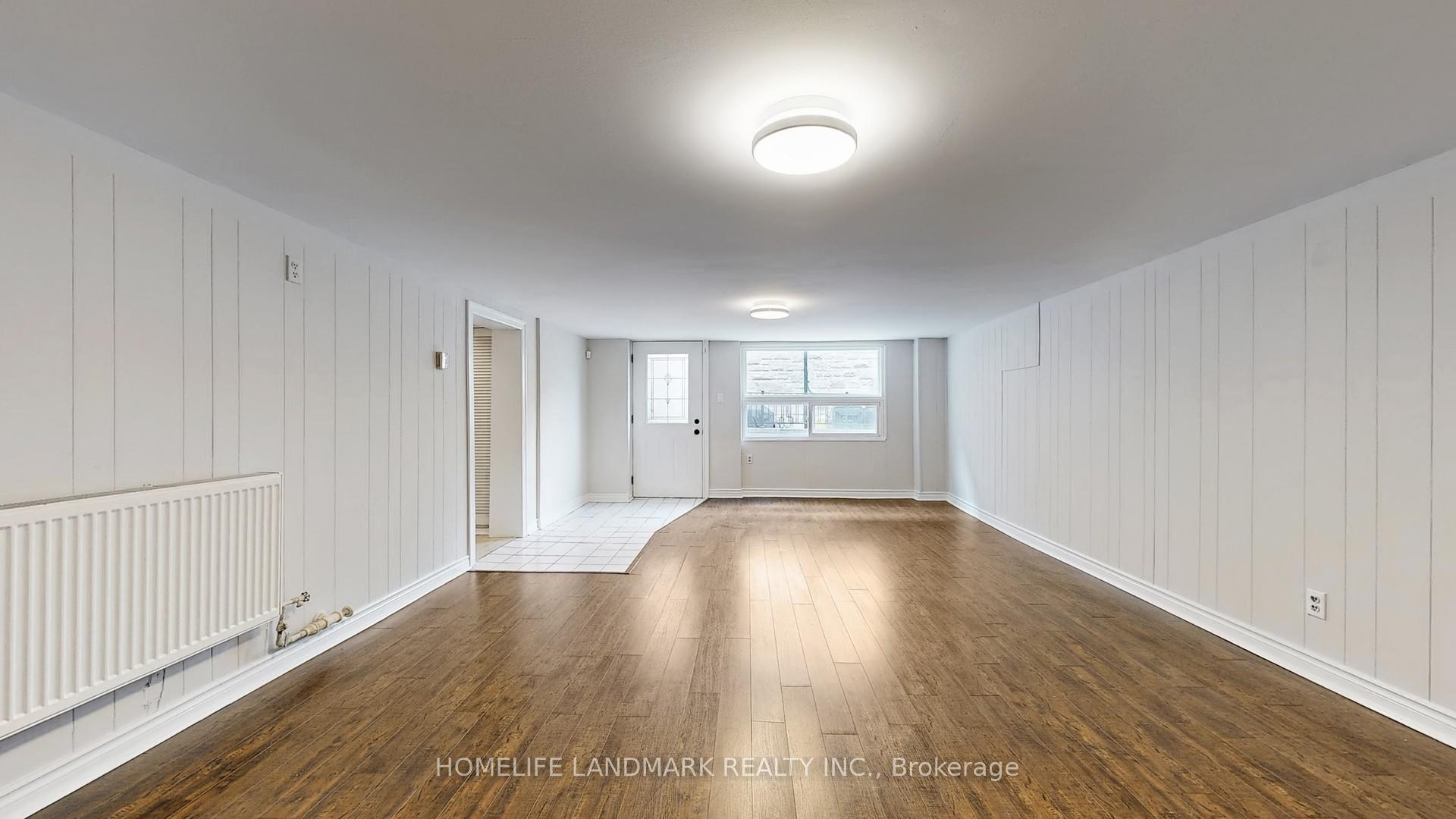 Photo 39 of 107 Lawrence Crescent, Toronto, Lawrence Park South — HOMEH