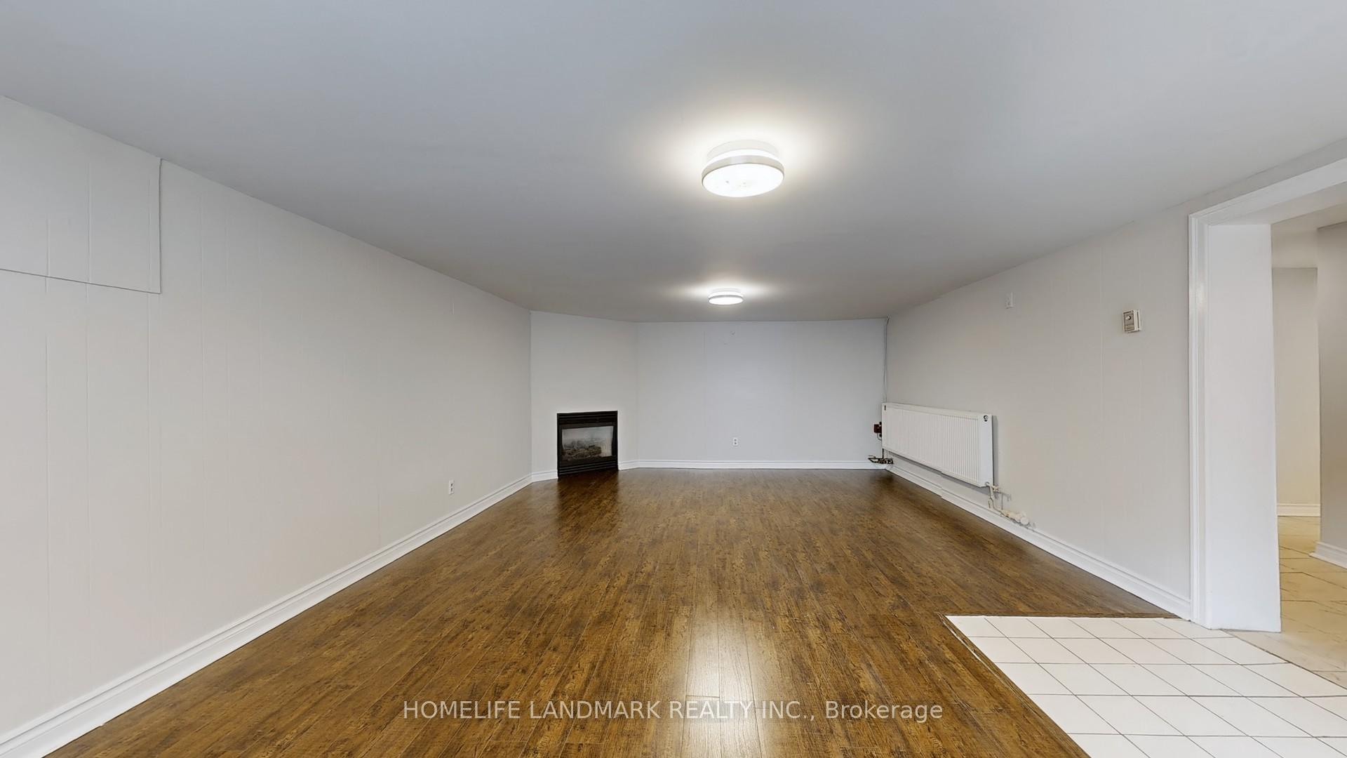 Photo 41 of 107 Lawrence Crescent, Toronto, Lawrence Park South — HOMEH