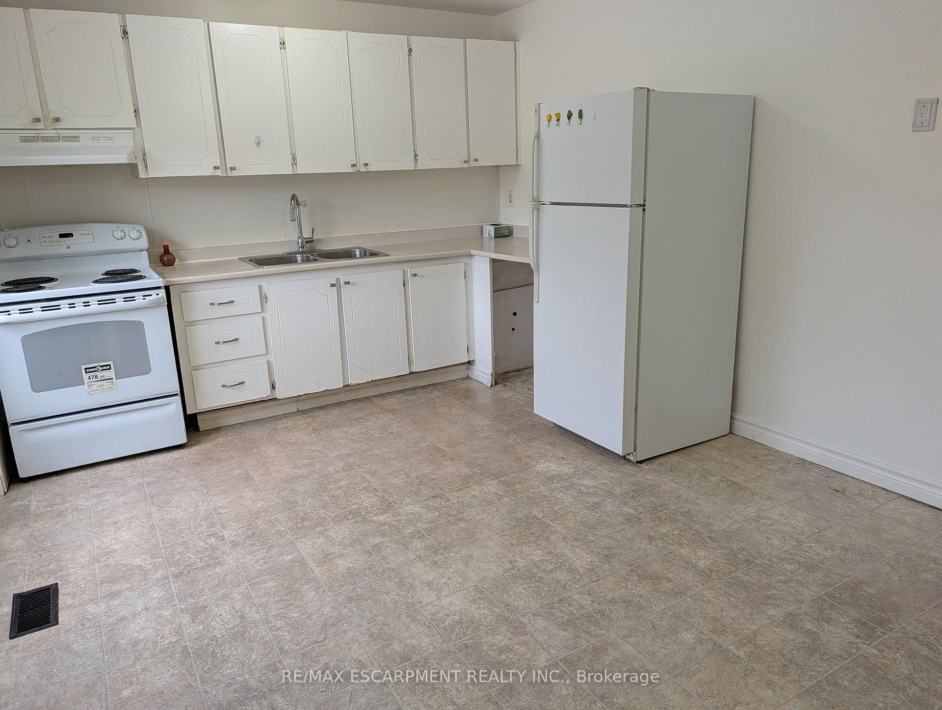 Photo 8 of Unit 70, 145 Rice Avenue, Hamilton, Fessenden — HOMEH