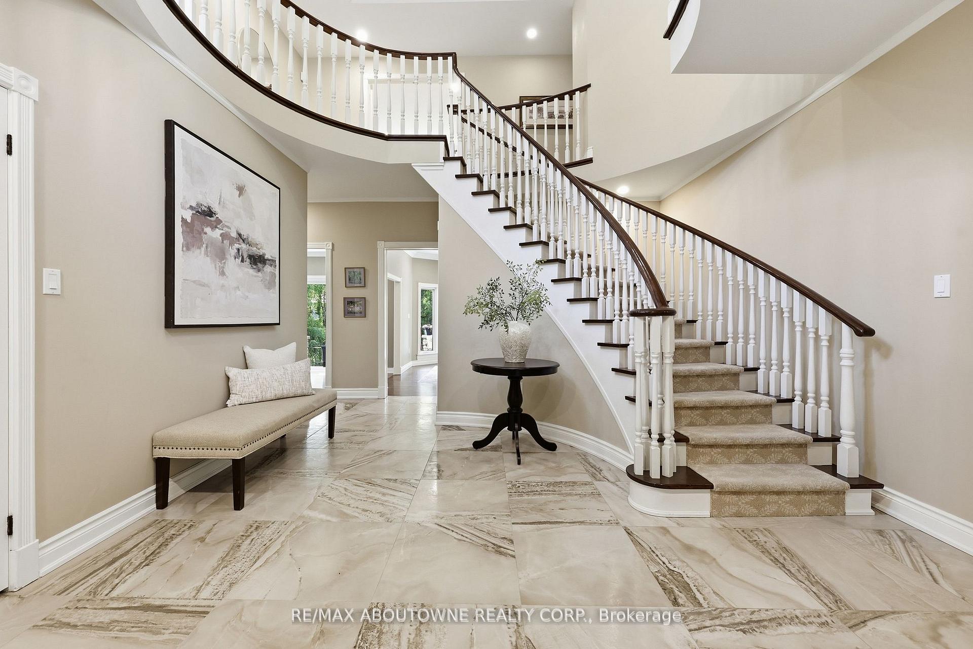 Photo 6 of 437 Cairncroft Road, Oakville, Morrison — HOMEH