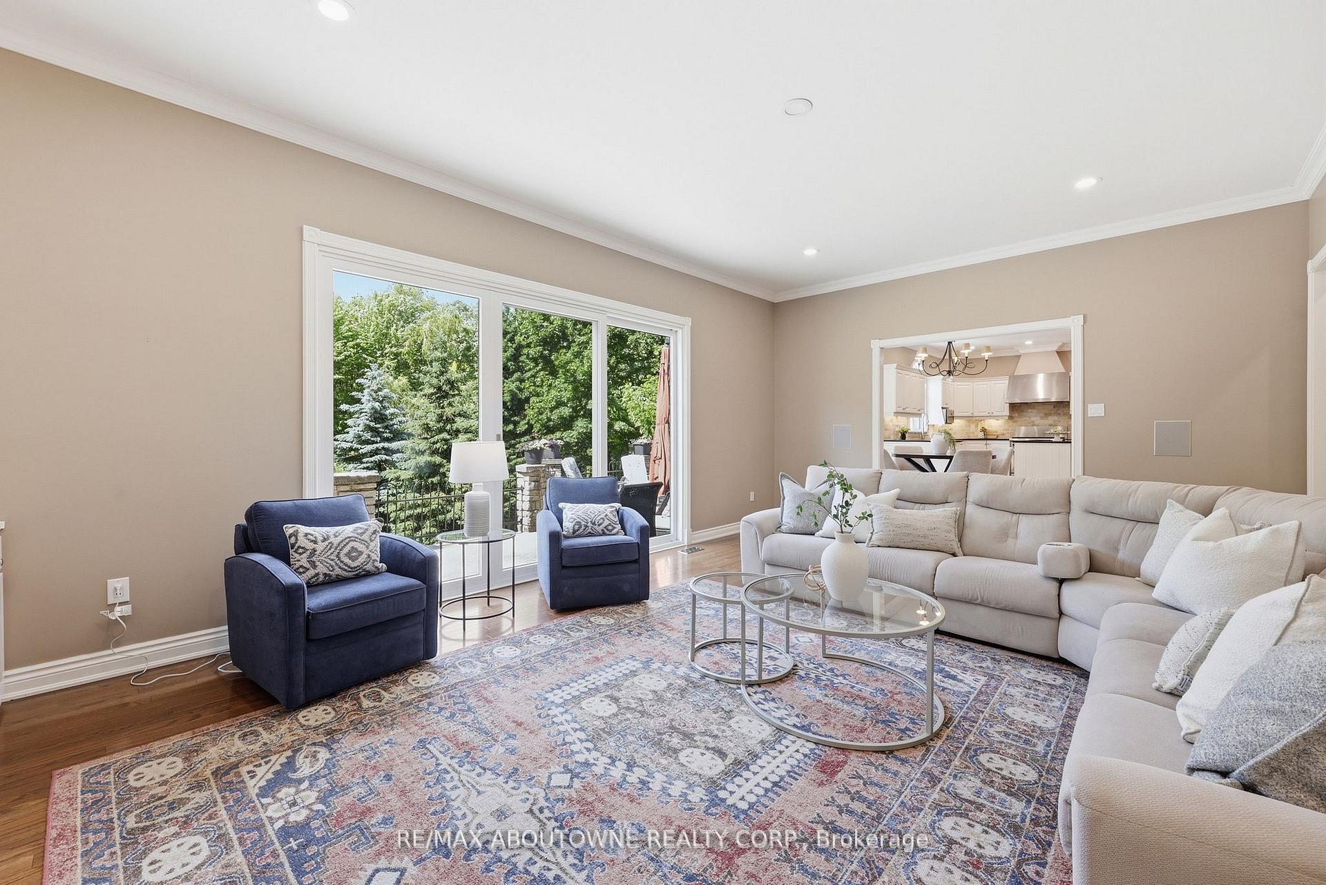 Photo 18 of 437 Cairncroft Road, Oakville, Morrison — HOMEH