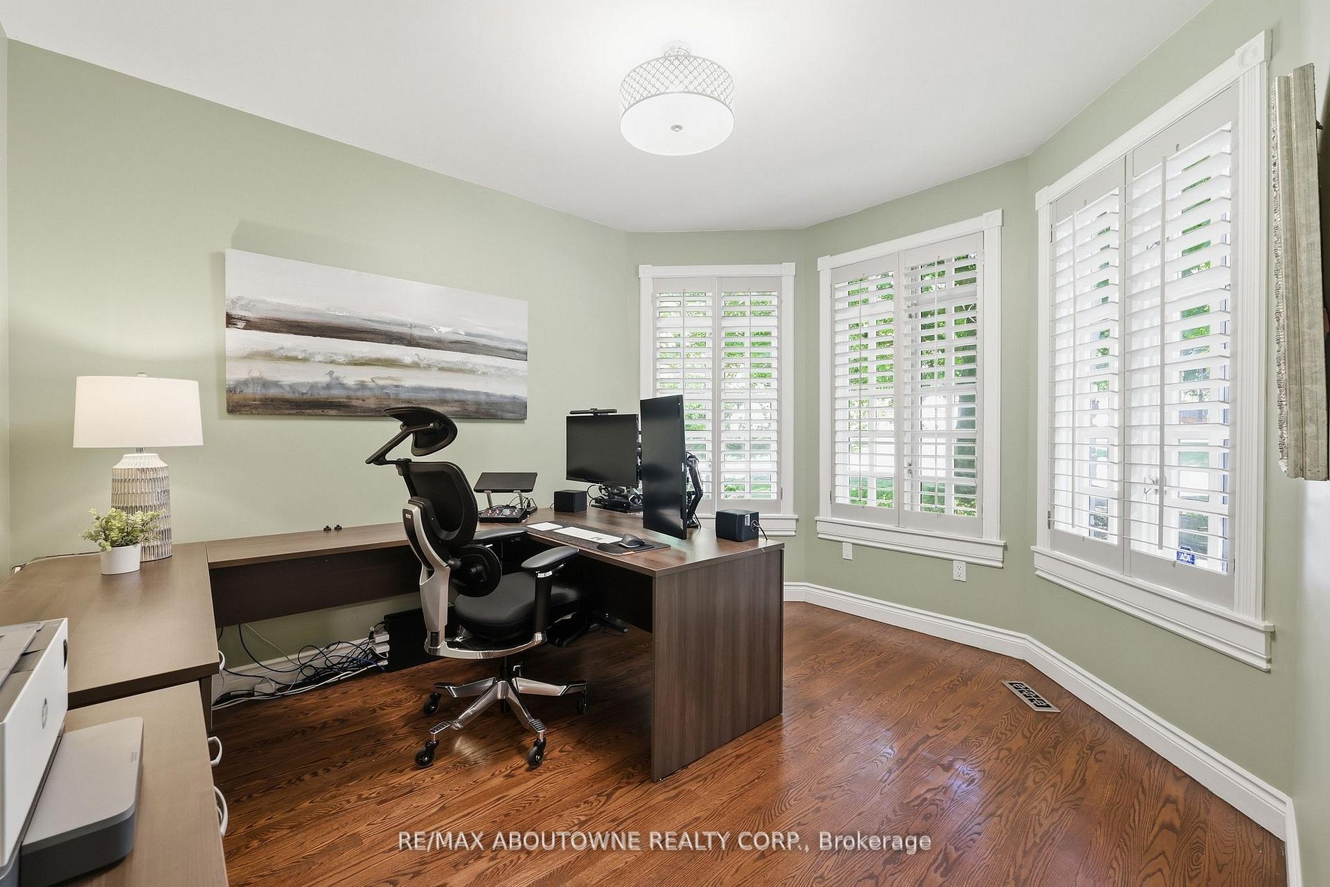 Photo 21 of 437 Cairncroft Road, Oakville, Morrison — HOMEH