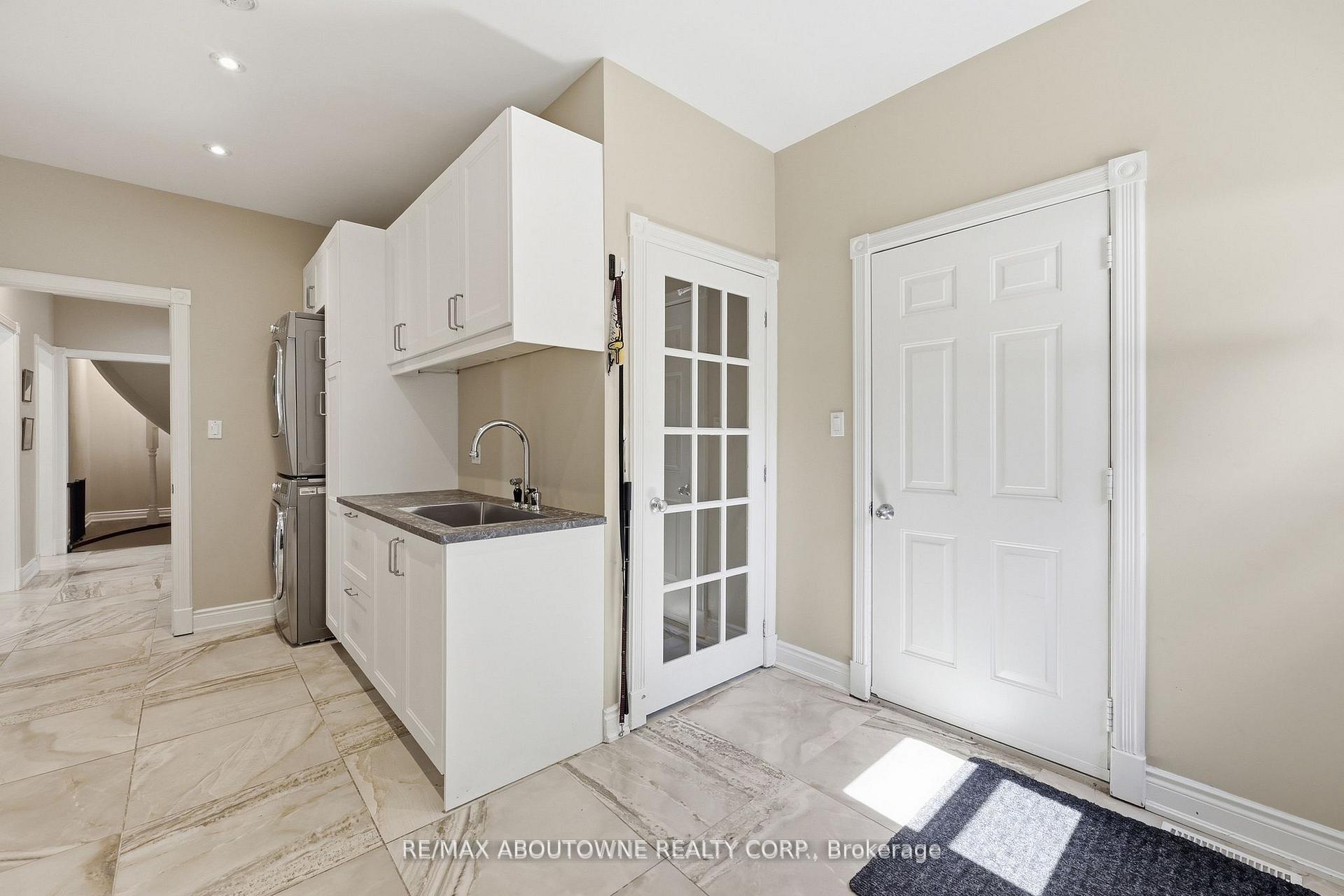 Photo 22 of 437 Cairncroft Road, Oakville, Morrison — HOMEH