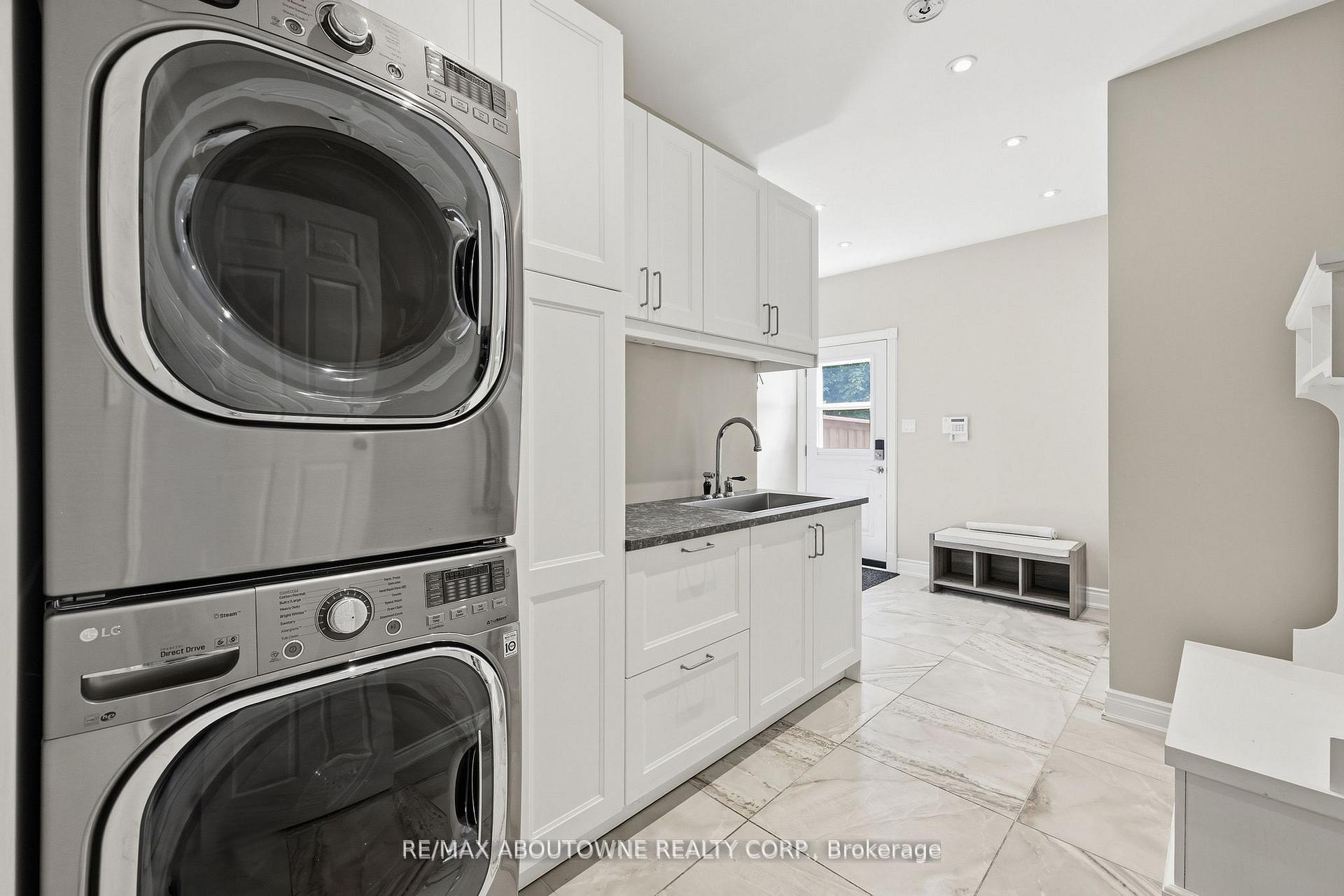 Photo 23 of 437 Cairncroft Road, Oakville, Morrison — HOMEH
