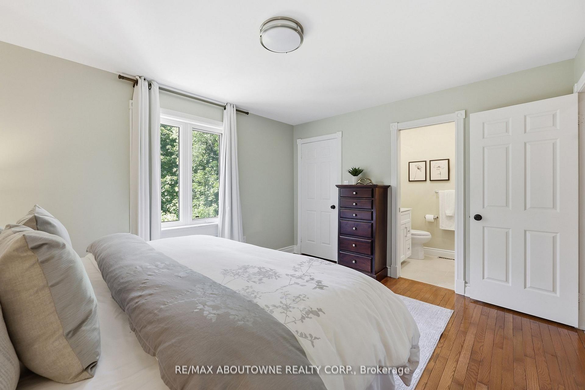 Photo 32 of 437 Cairncroft Road, Oakville, Morrison — HOMEH