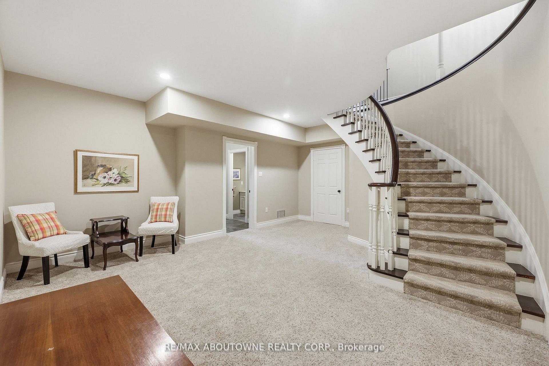 Photo 39 of 437 Cairncroft Road, Oakville, Morrison — HOMEH