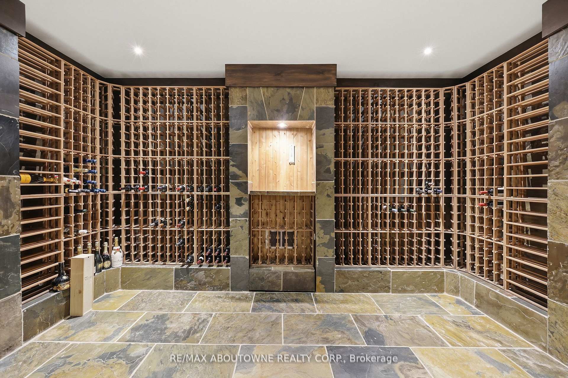 Photo 42 of 437 Cairncroft Road, Oakville, Morrison — HOMEH