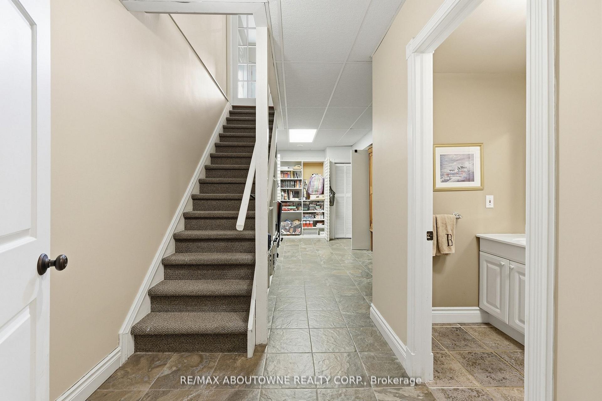 Photo 43 of 437 Cairncroft Road, Oakville, Morrison — HOMEH