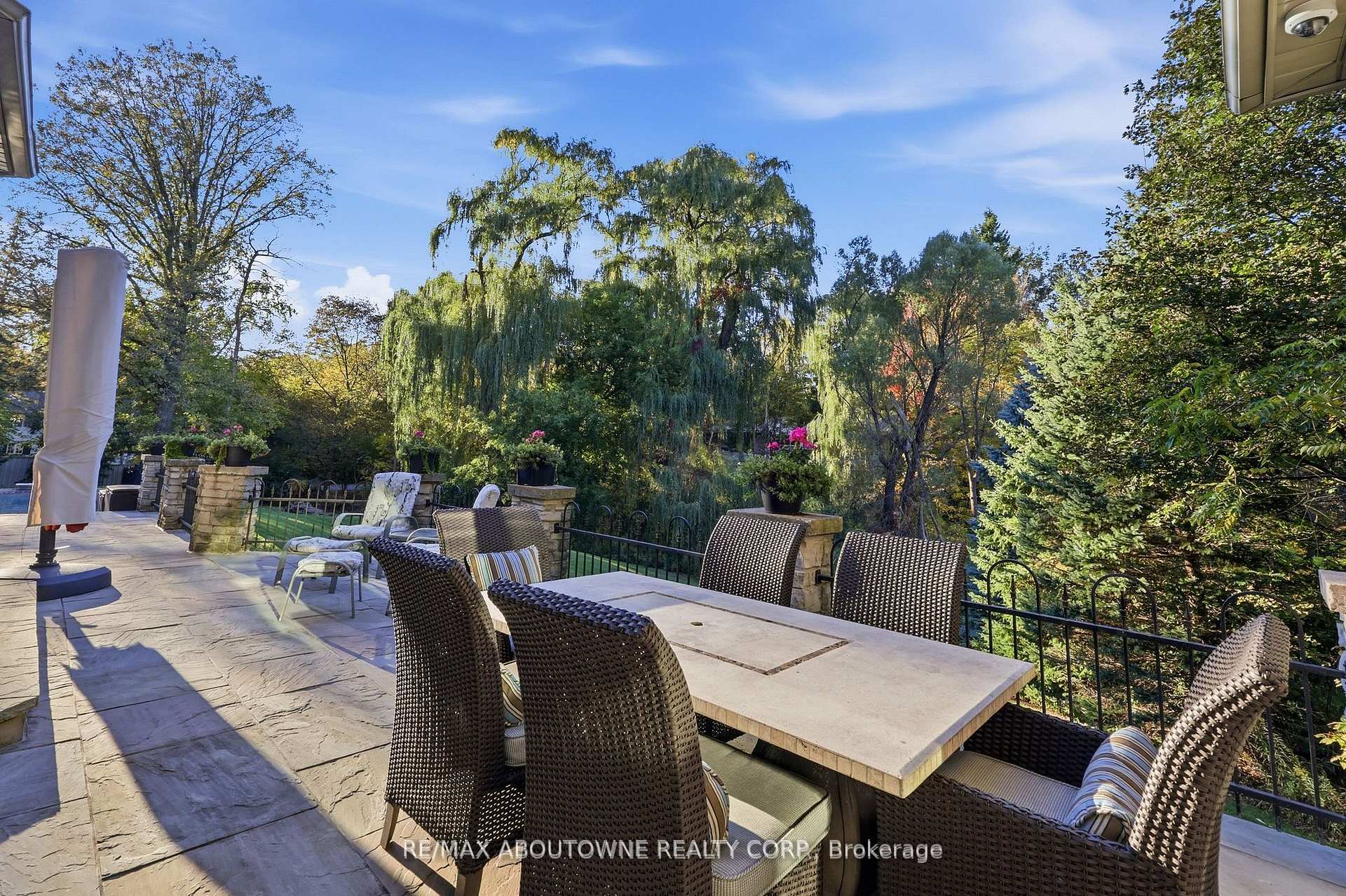 Photo 45 of 437 Cairncroft Road, Oakville, Morrison — HOMEH